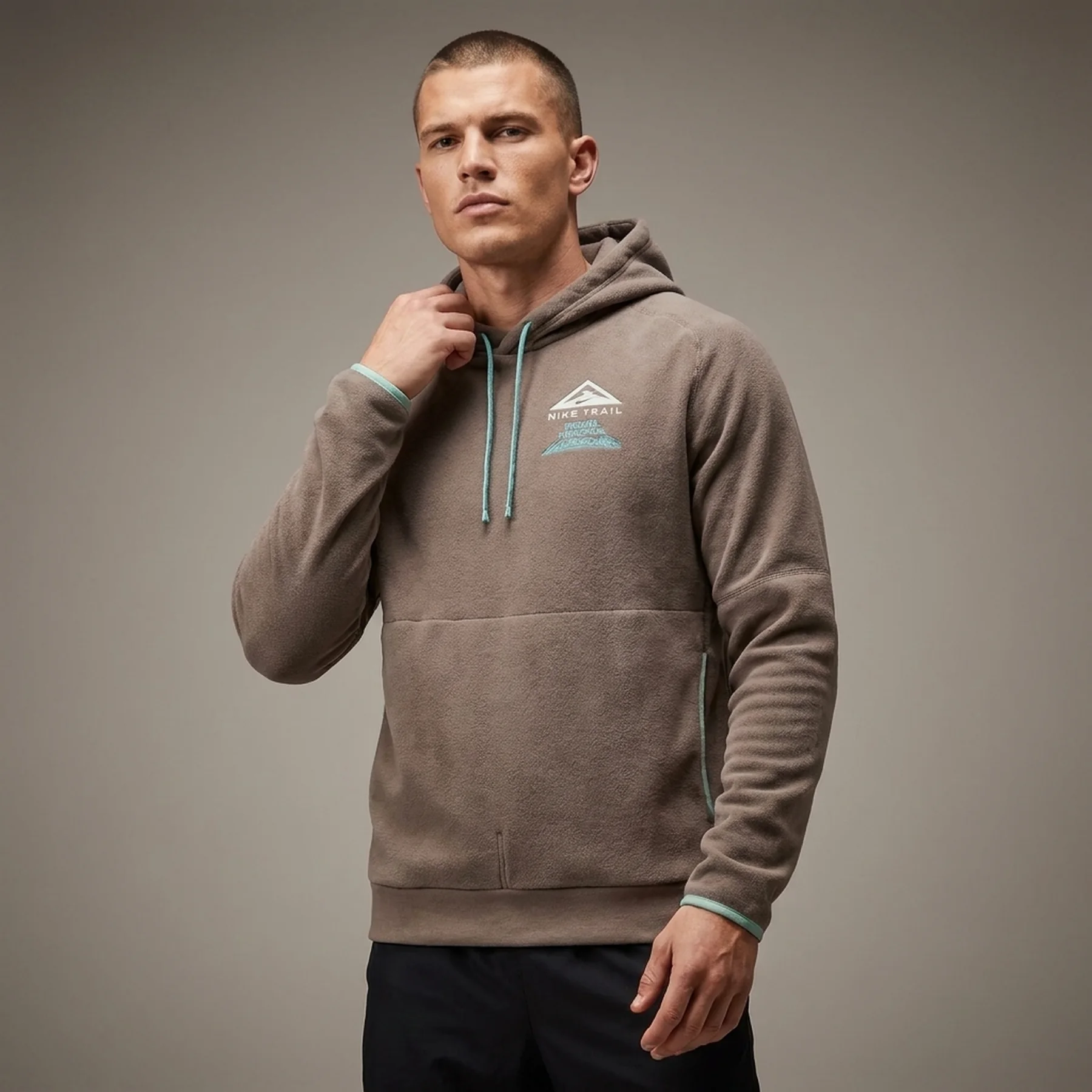 Кофта чоловіча Nike Trail Pullover Trail Running Hoodie (DR2582-004)
