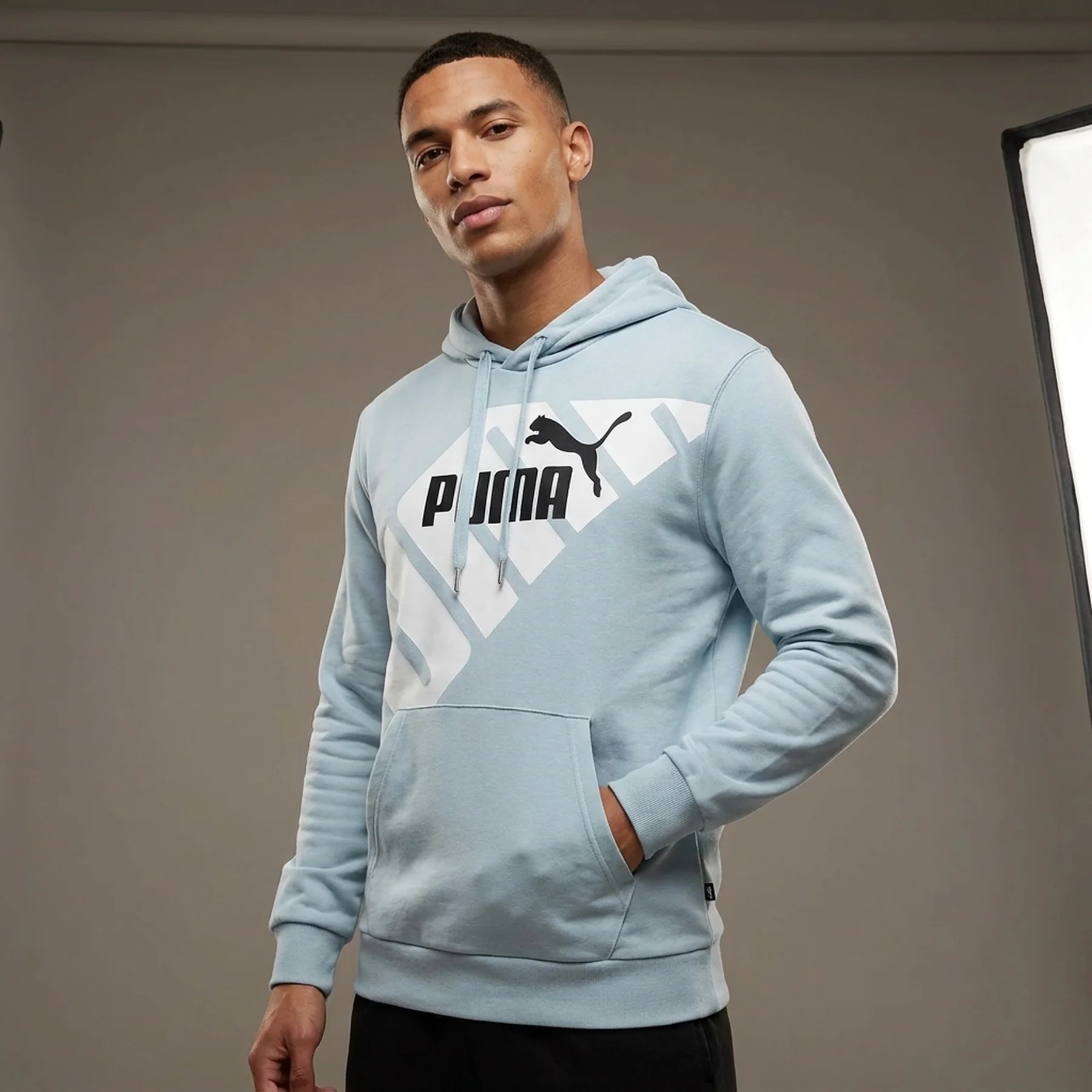 Кофта чоловіча Puma Power Graphic Hoodie (67896322)