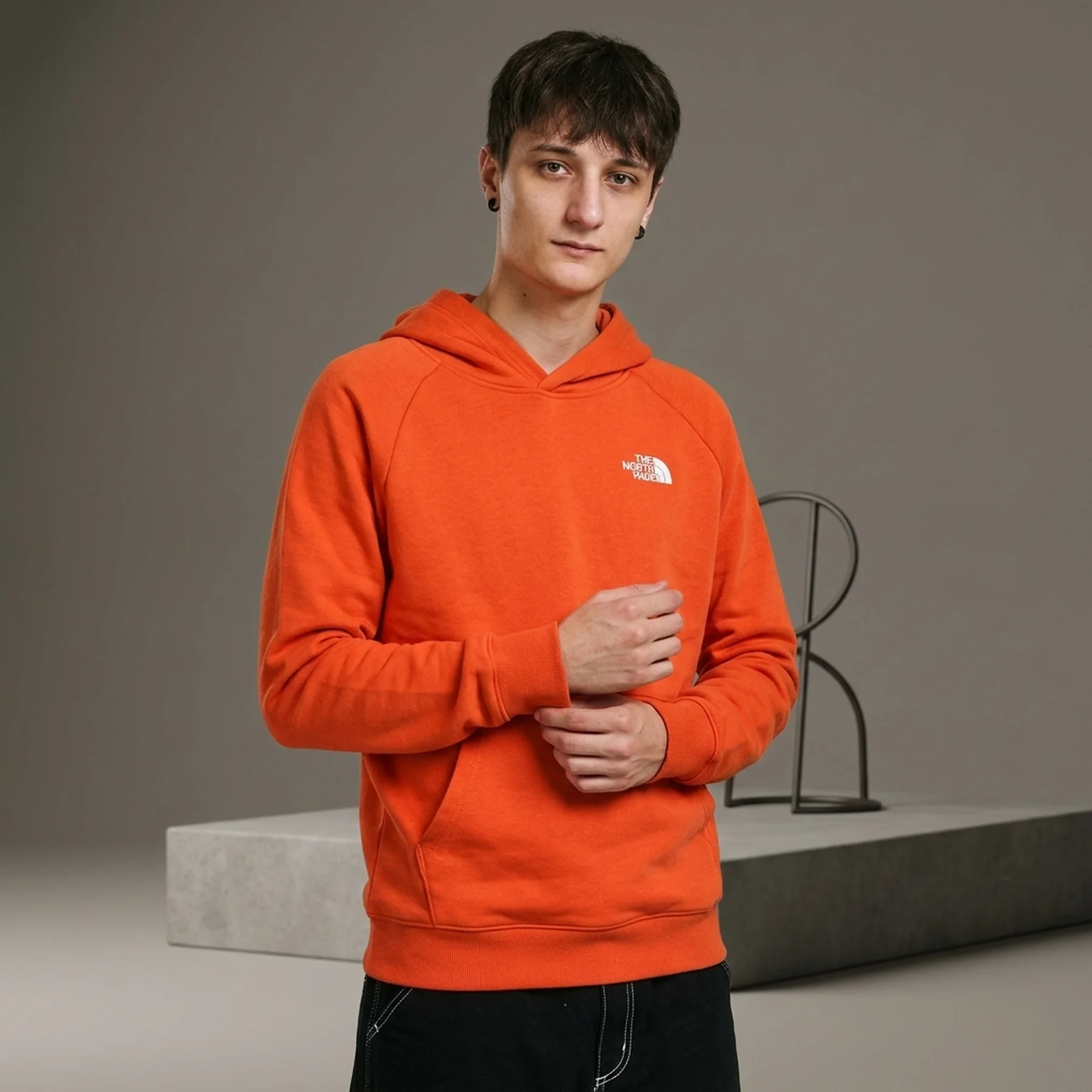 Кофта чоловіча The North Face Box Nse Po Hdie Retroorg (NF0A7UNSZV1)