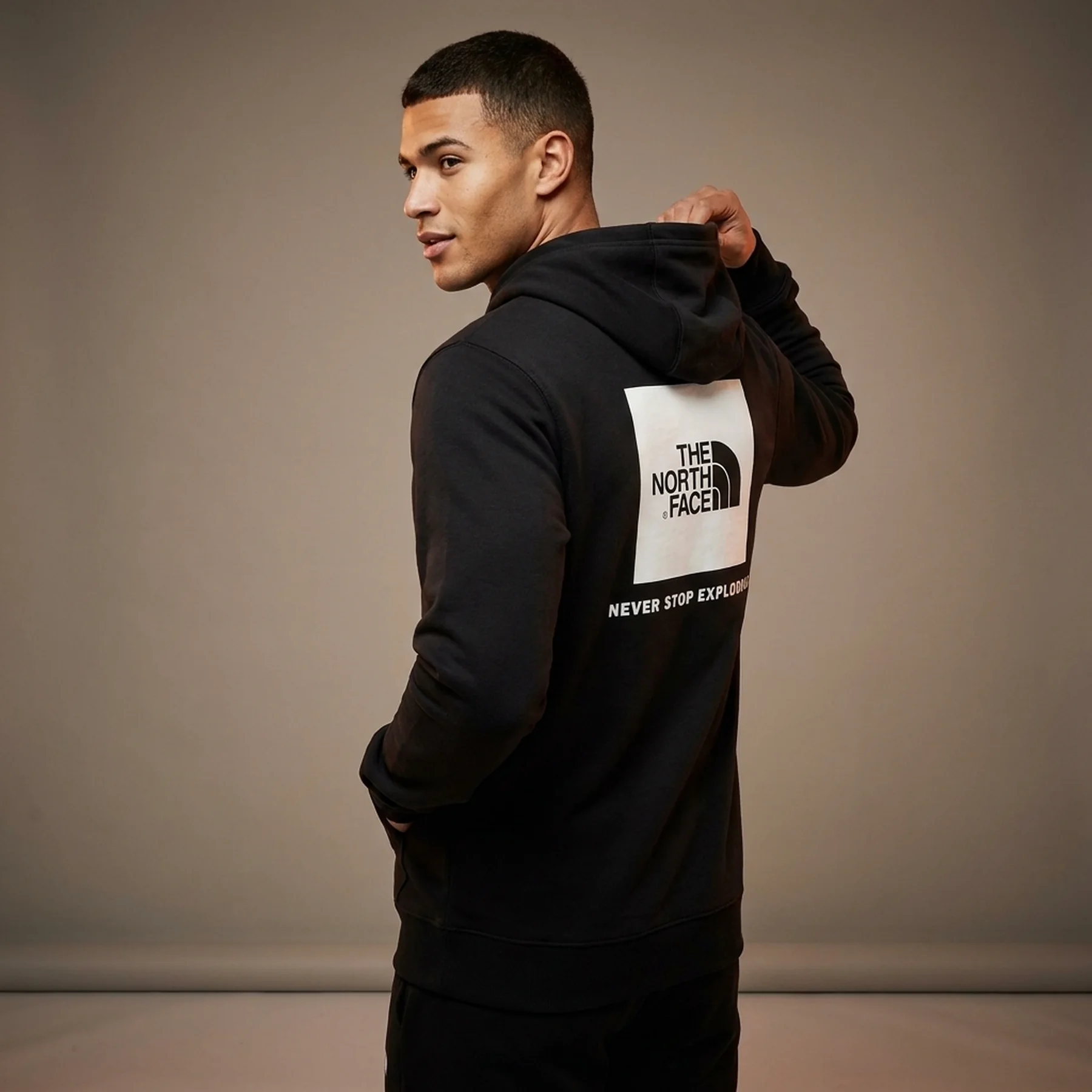 Кофта чоловіча The North Face Ox Nse Pullover Hoodie Black (NF0A7UNSOV2)