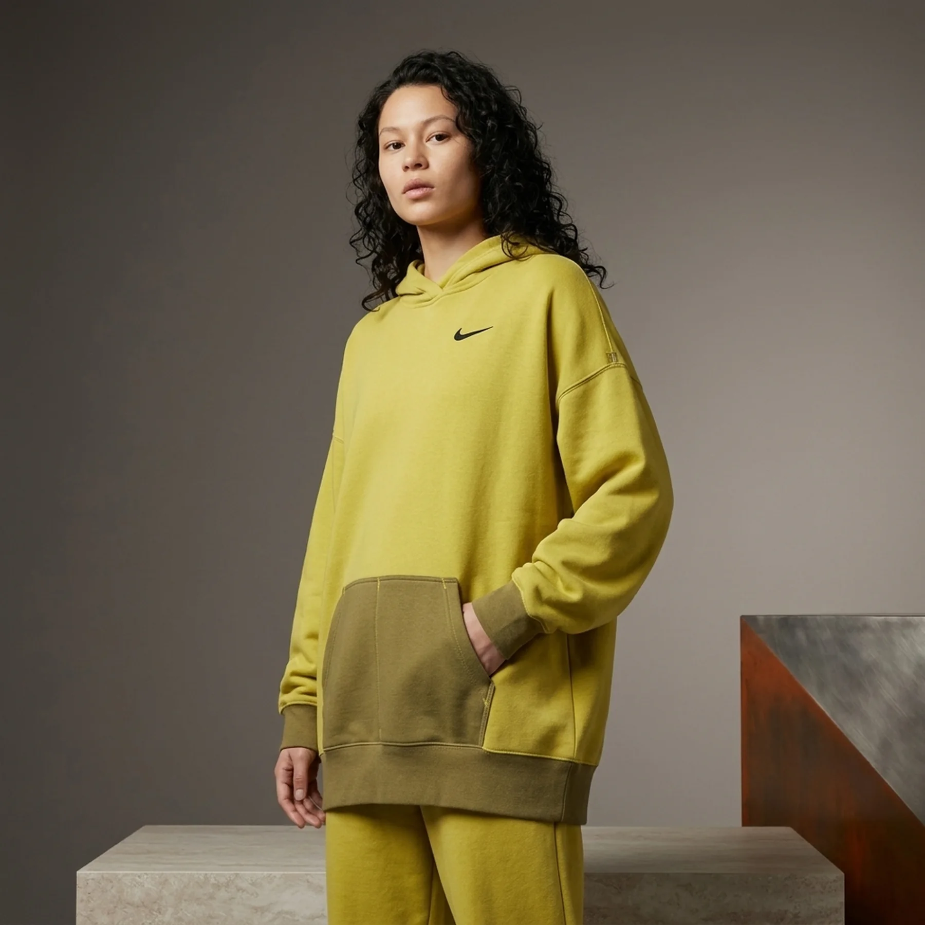 Кофта унісекс Nike Sportswear Swoosh Hoodie Yellow Dm6201-304 (DM6201-304)