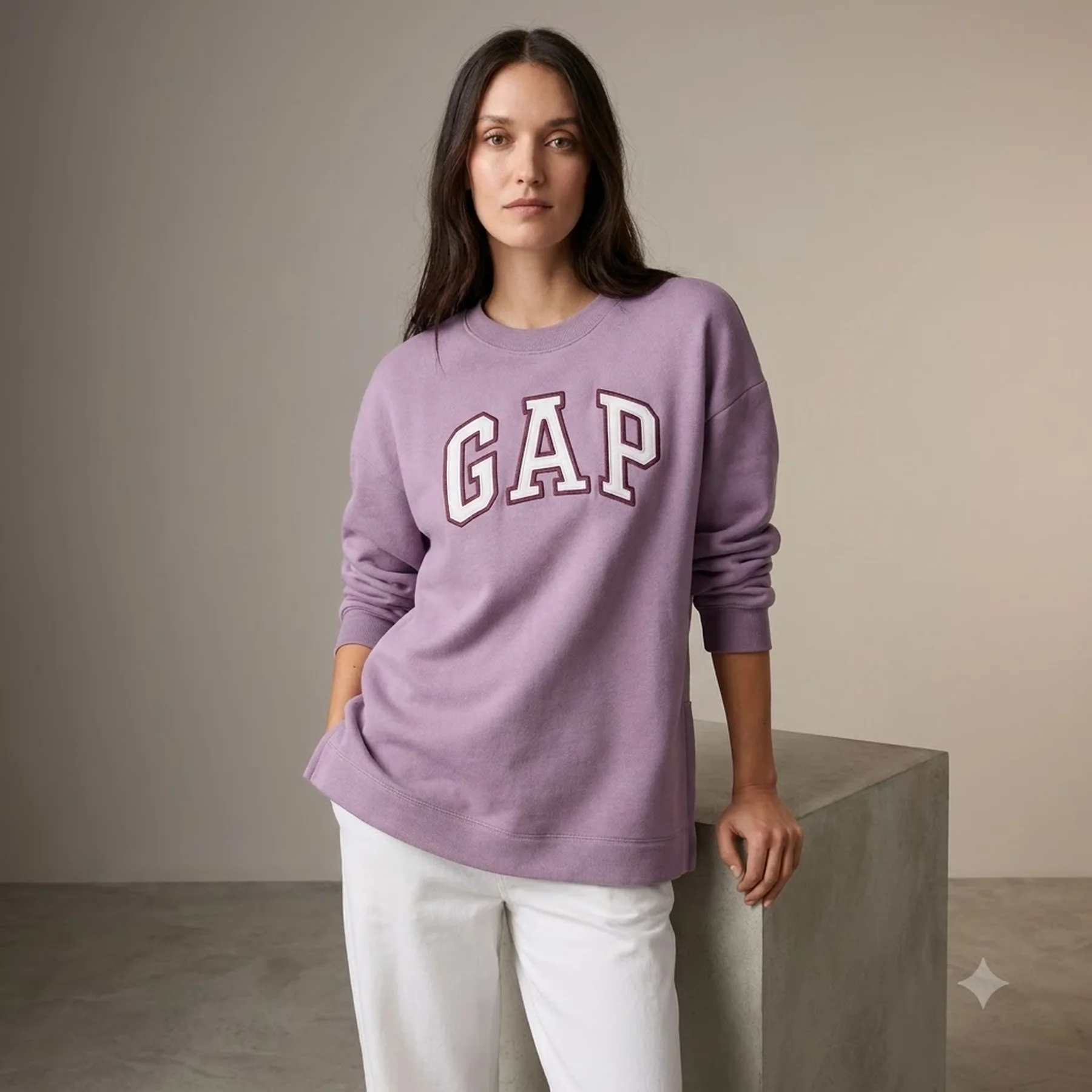 Кофта жіночі Gap Crewneck Logo Violet (741683-02)