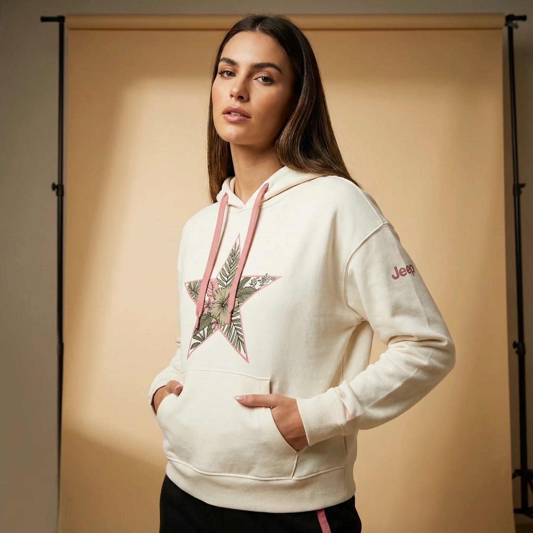 Кофта жіночі Jeep Hooded Cropped Sweatshirt Star Botanical Print (O102607-J863)