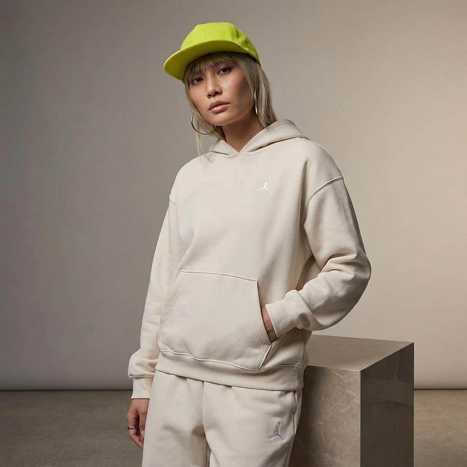 Кофта жіночі Jordan Brooklyn Fleece Beige (FV7071-104)