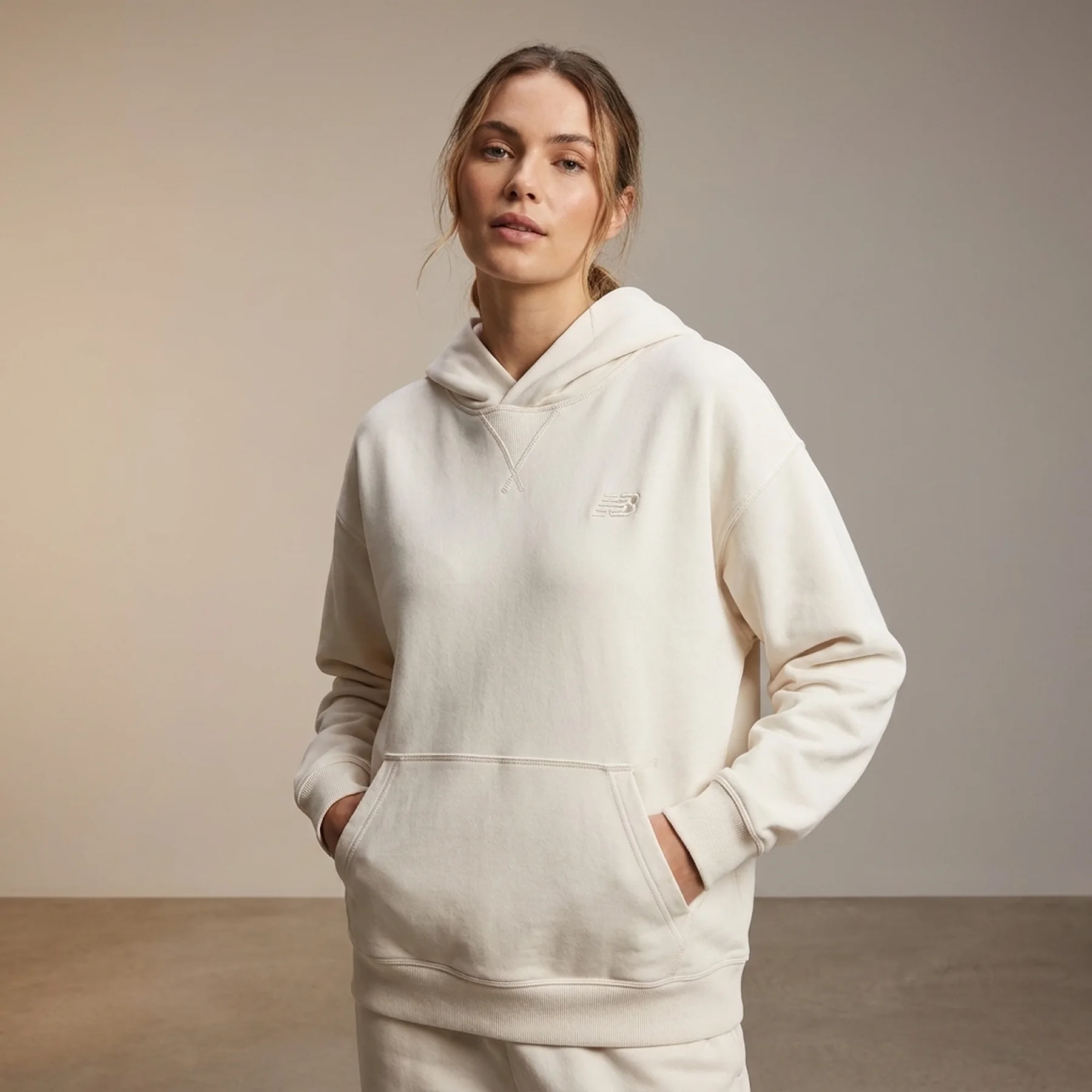 Кофта жіночі New Balance Athletics (WT41537LIN)