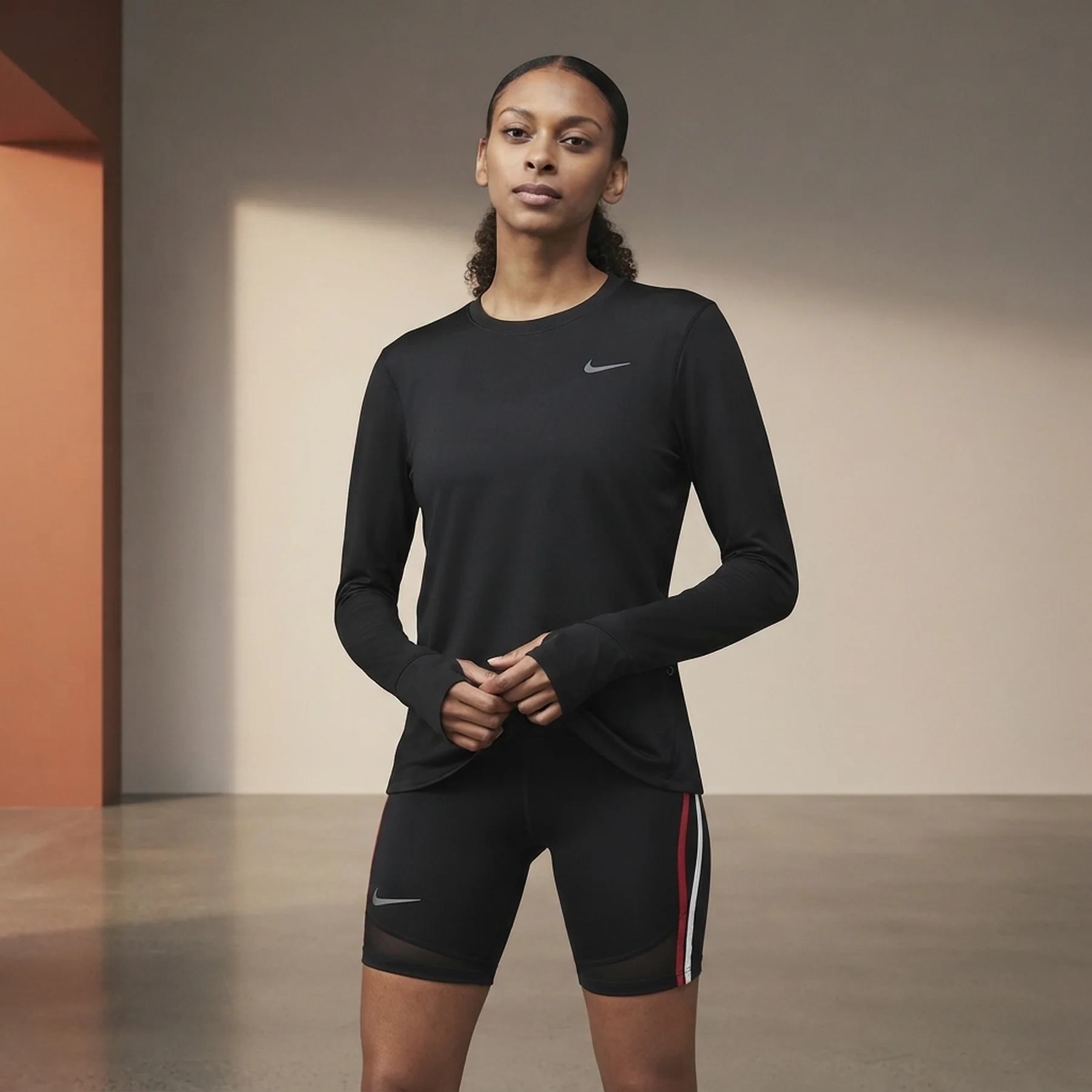 Кофта жіночі Nike Df Element Crew (CU3277-010)