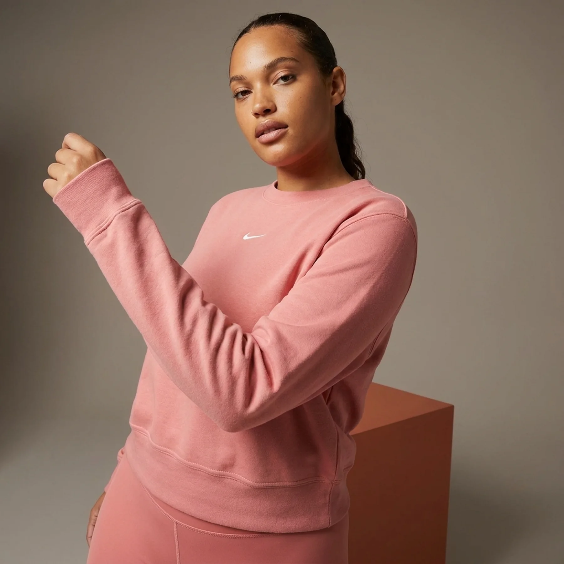 Кофта жіночі Nike Dri-Fit One Pink (FB5125-618)
