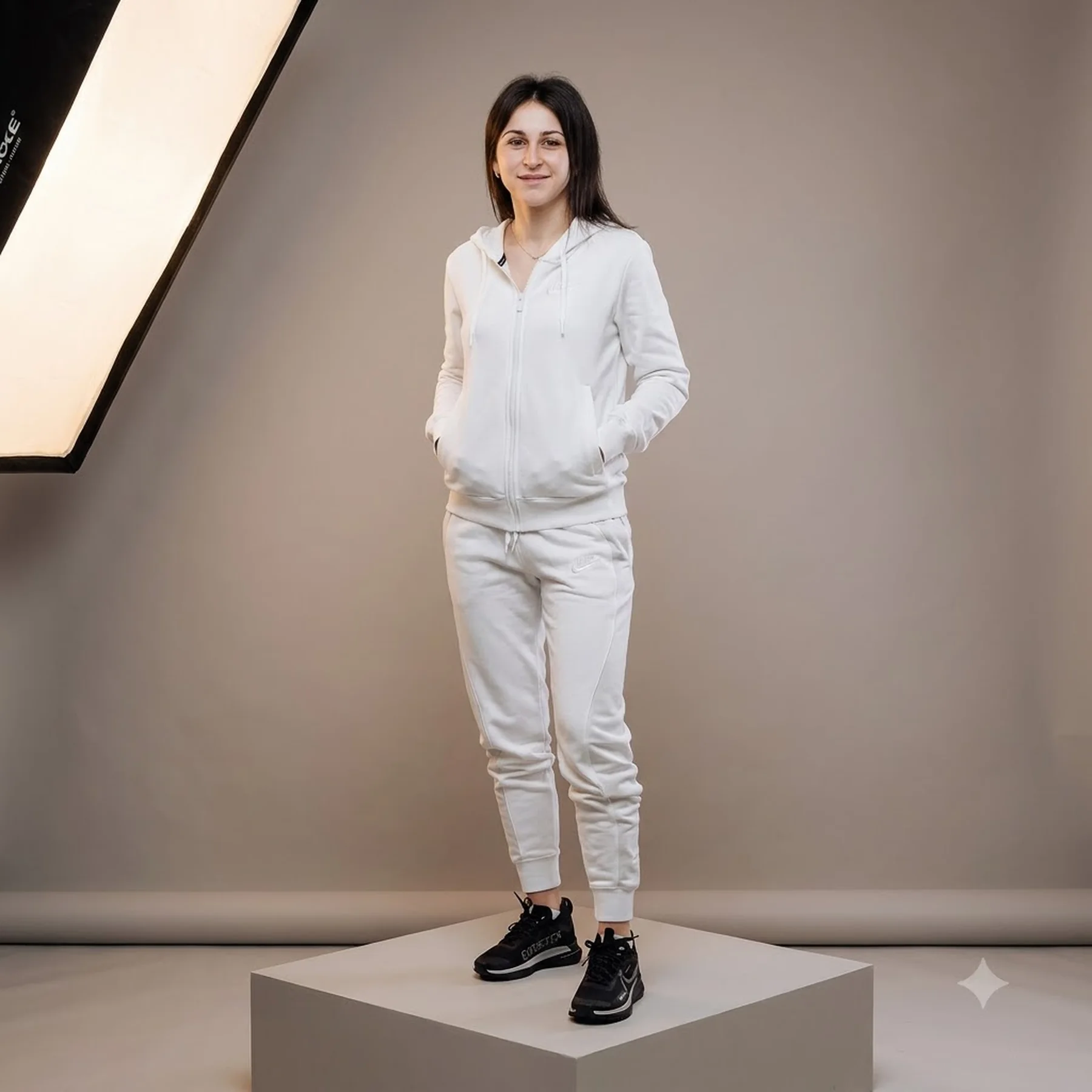 Кофта жіночі Nike Nsw Air Flc Hd Fz (DV8046-121)