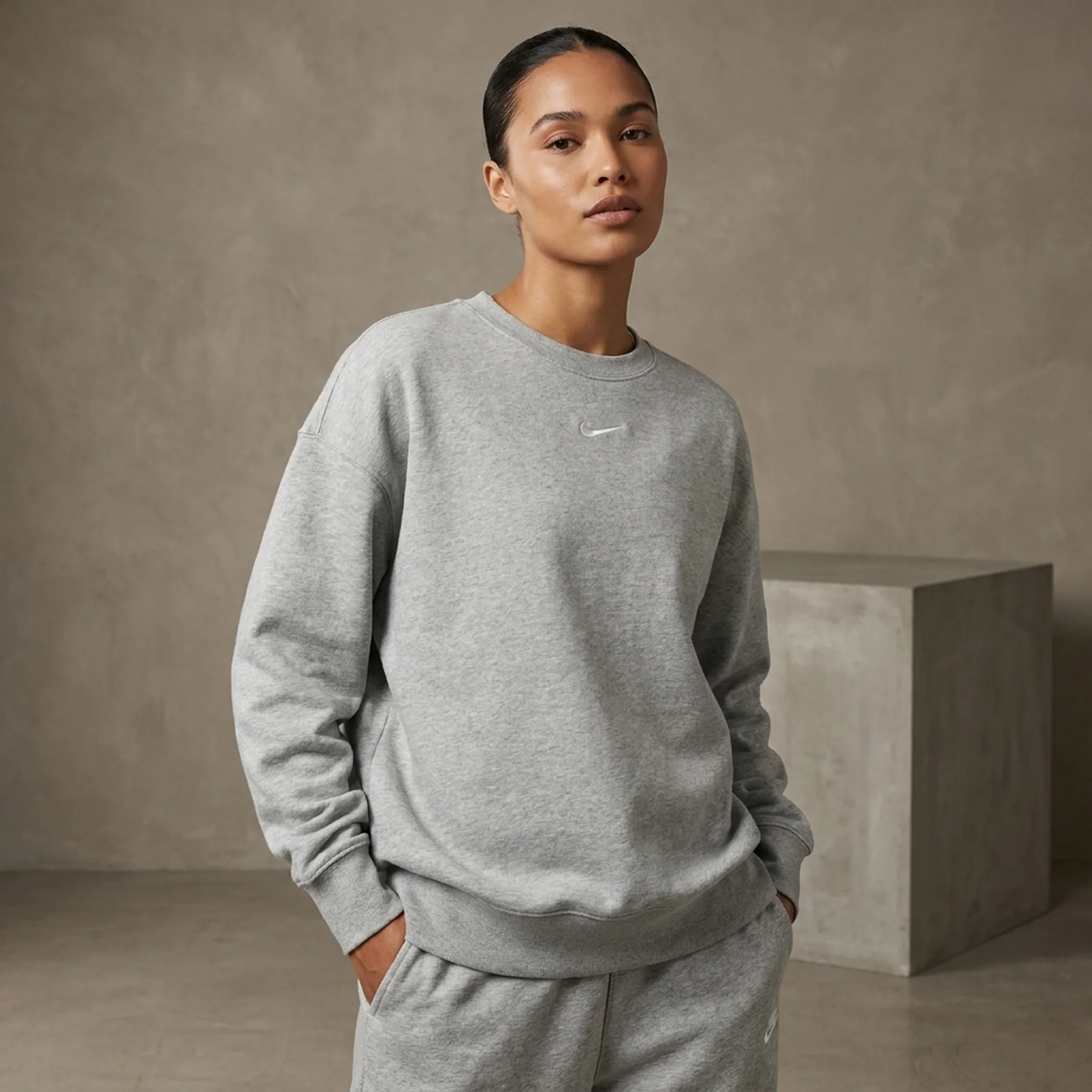 Кофта жіночі Nike Oversized Crewneck Sweatshirt (DQ5733-063)