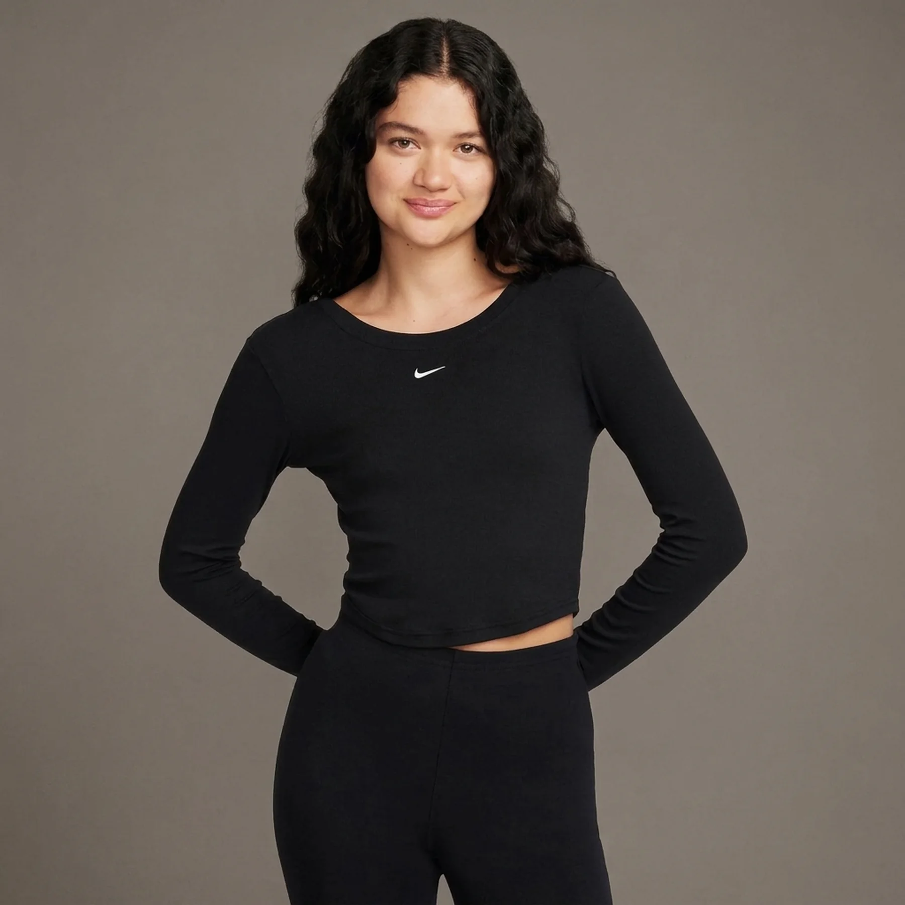Кофта жіночі Nike Sportswear Chill Knit Tight Scoop-Back Long-Sleeve Mini-Rib Top Black (FN3661-010)