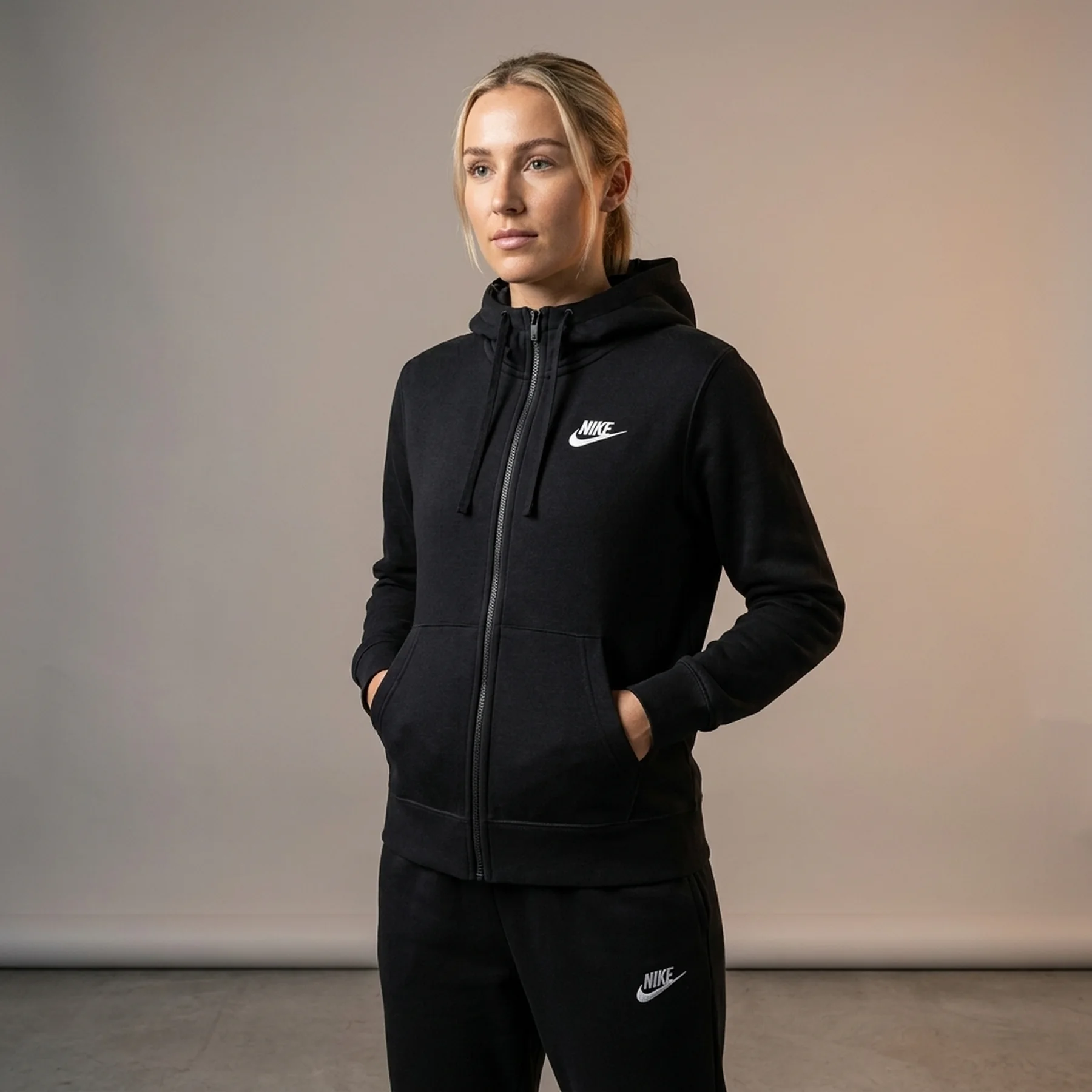 Кофта жіночі Nike Sportswear Club Fleece (DQ5471-010)