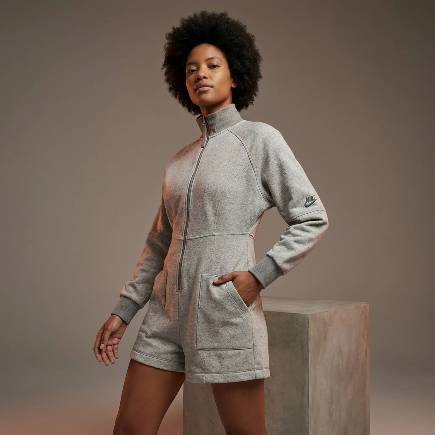 Кофта жіночі Nike Sportswear Tech Pack Jumpsuit (DQ6671-016)
