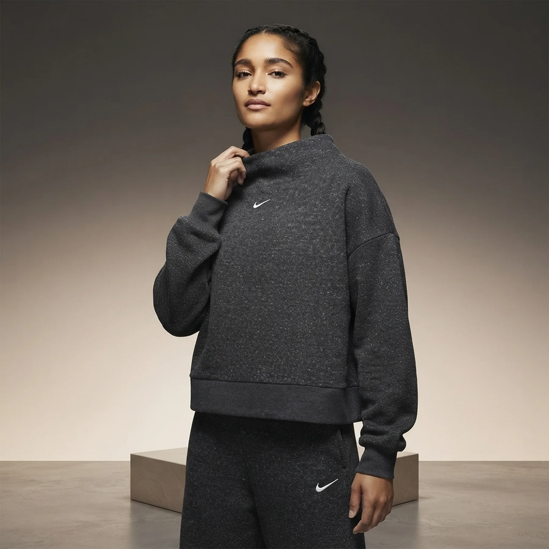 Кофта жіночі Nike Therma-Fit Black (DQ6253-032)
