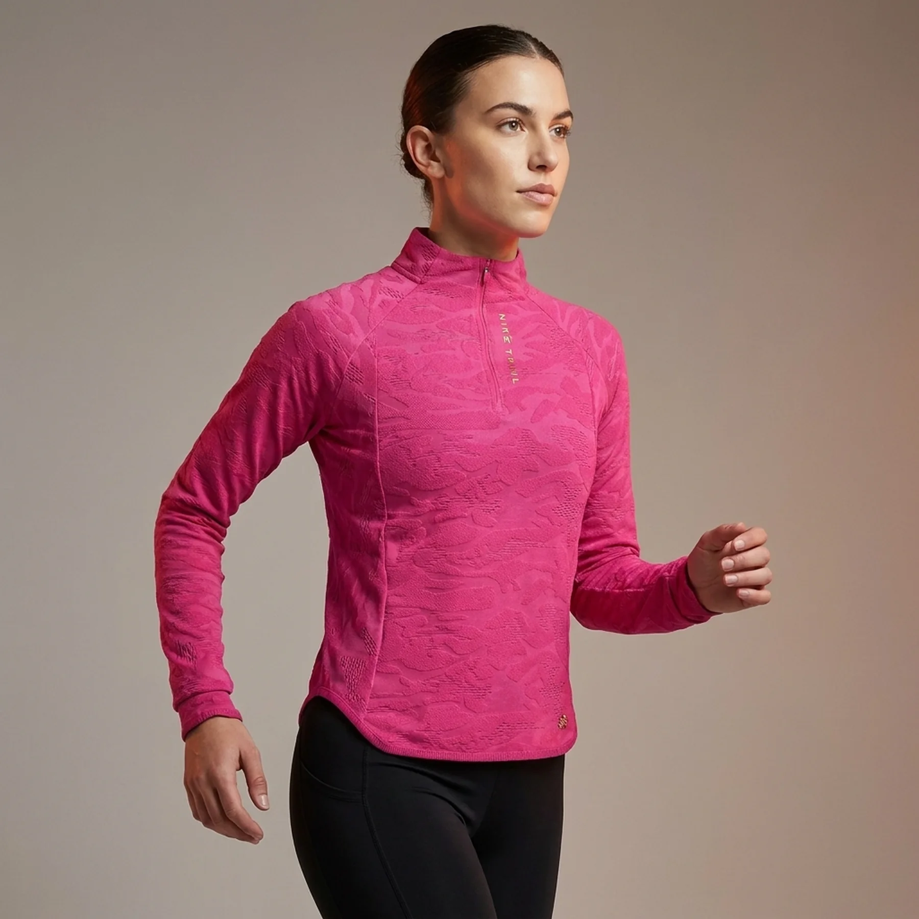 Кофта жіночі Nike Trail Midlayer Pink (FB7637-615)