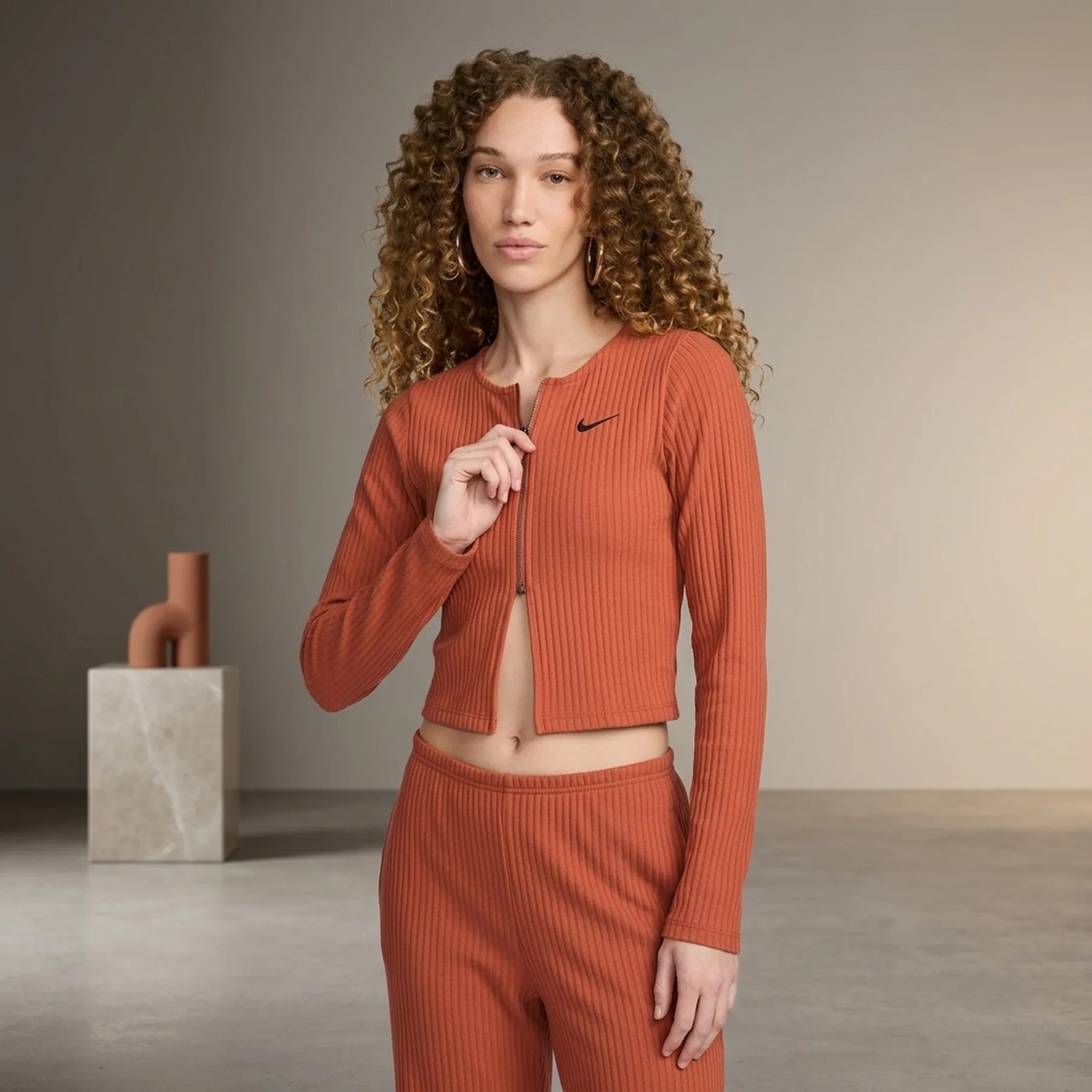 Кофта жіночі Nike W Nsw Chll Knt Rib Fz Crdgn (FN3682-825)