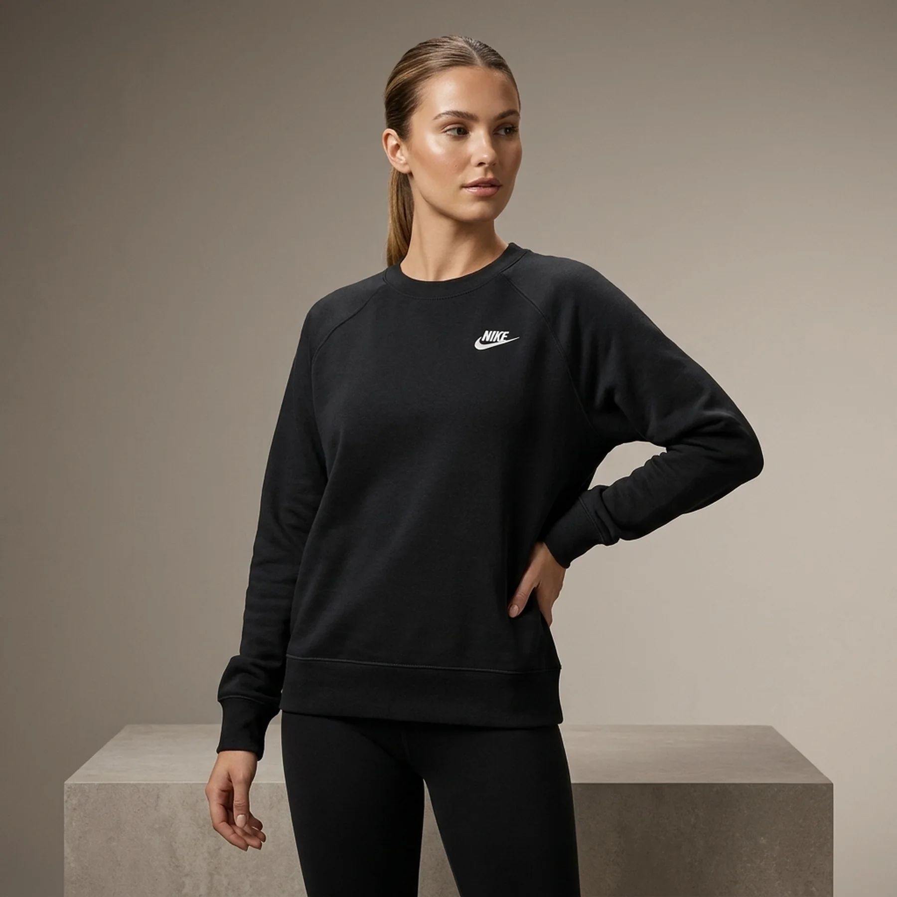 Кофта жіночі Nike W Nsw Essntl Crew Flc Black (BV4110-010)
