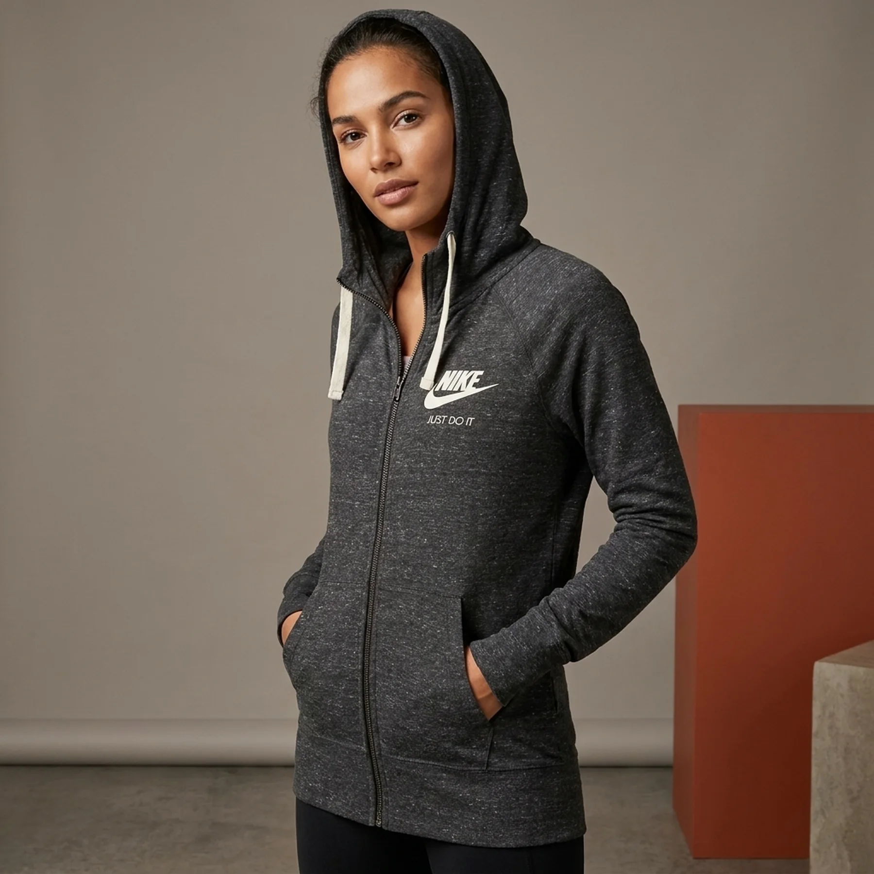 Кофта жіночі Nike Gym Vntg Hoodie Fz Black (883729-010)