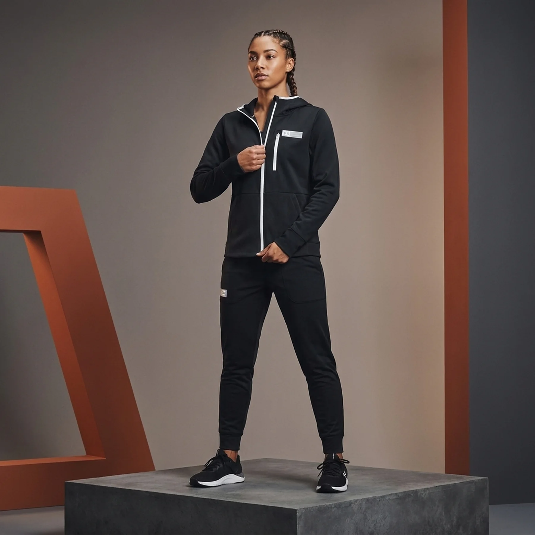 Кофта жіночі Under Armour Plus Training Hoody Black (1365875-001)