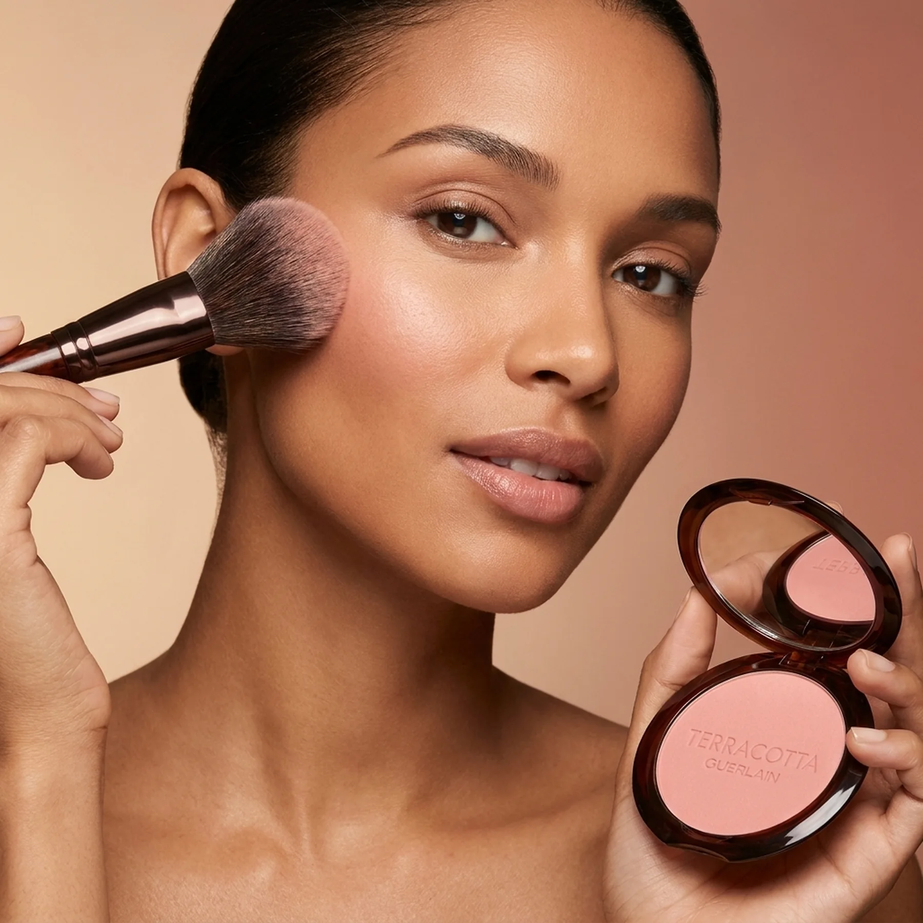 Компактные румяна для лица Guerlain Terracotta Blush Powder 5 г 01 LIGHT PINK