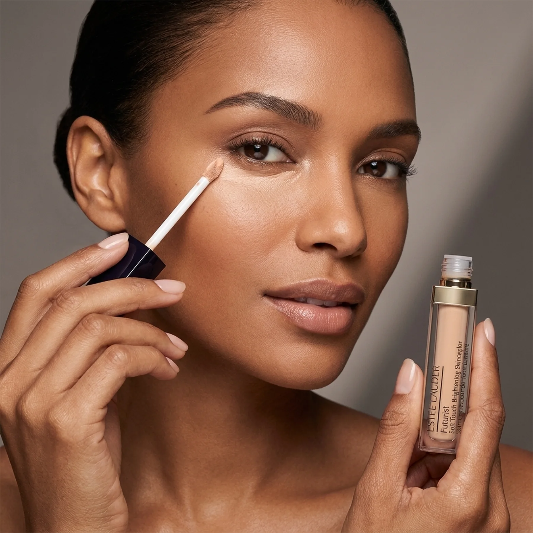 Консилер для лица Estee Lauder Futurist Soft Touch Brightening Skincealer 6 мл 2C