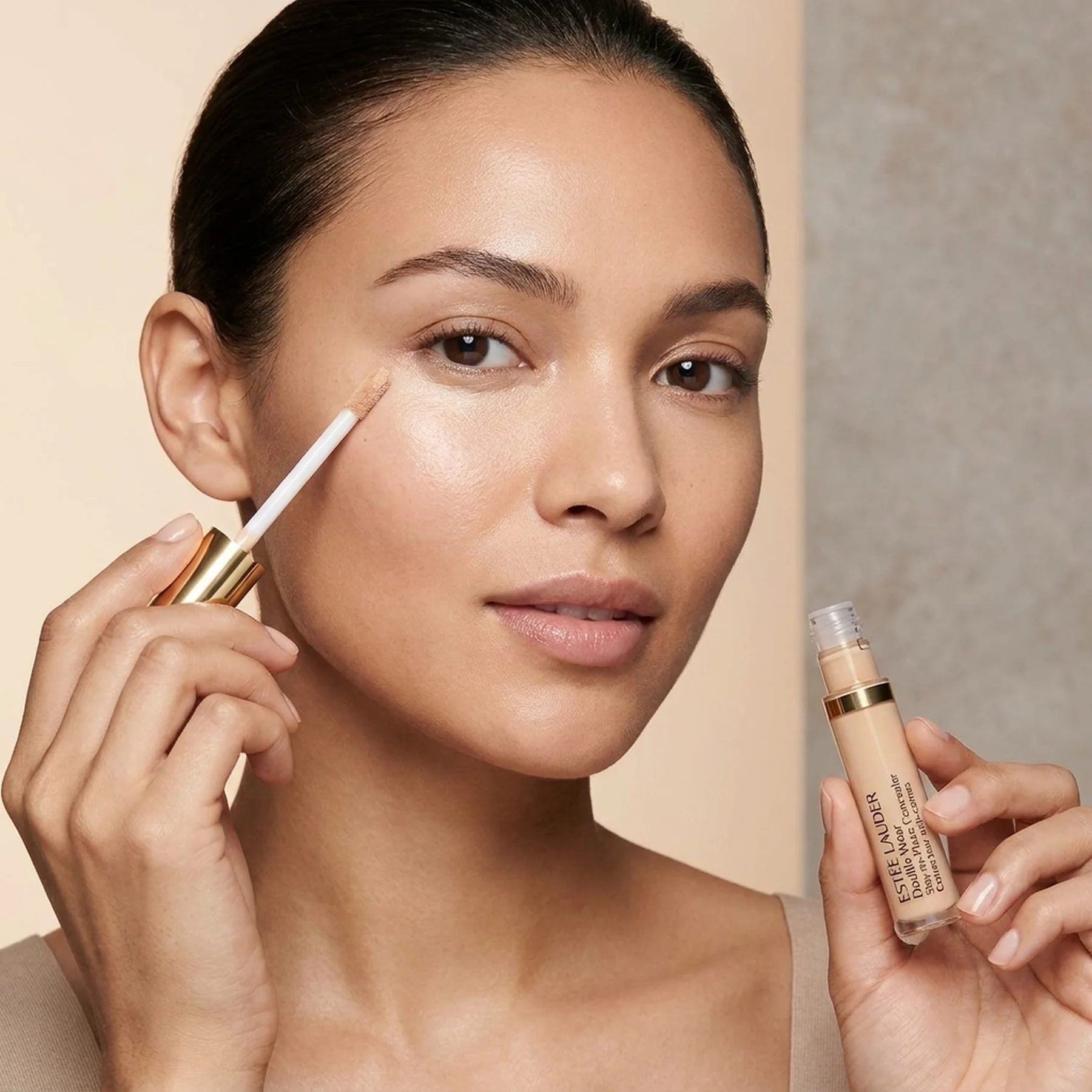 Корректор Estee Lauder Double Wear Stay-in-Place Concealer 1N