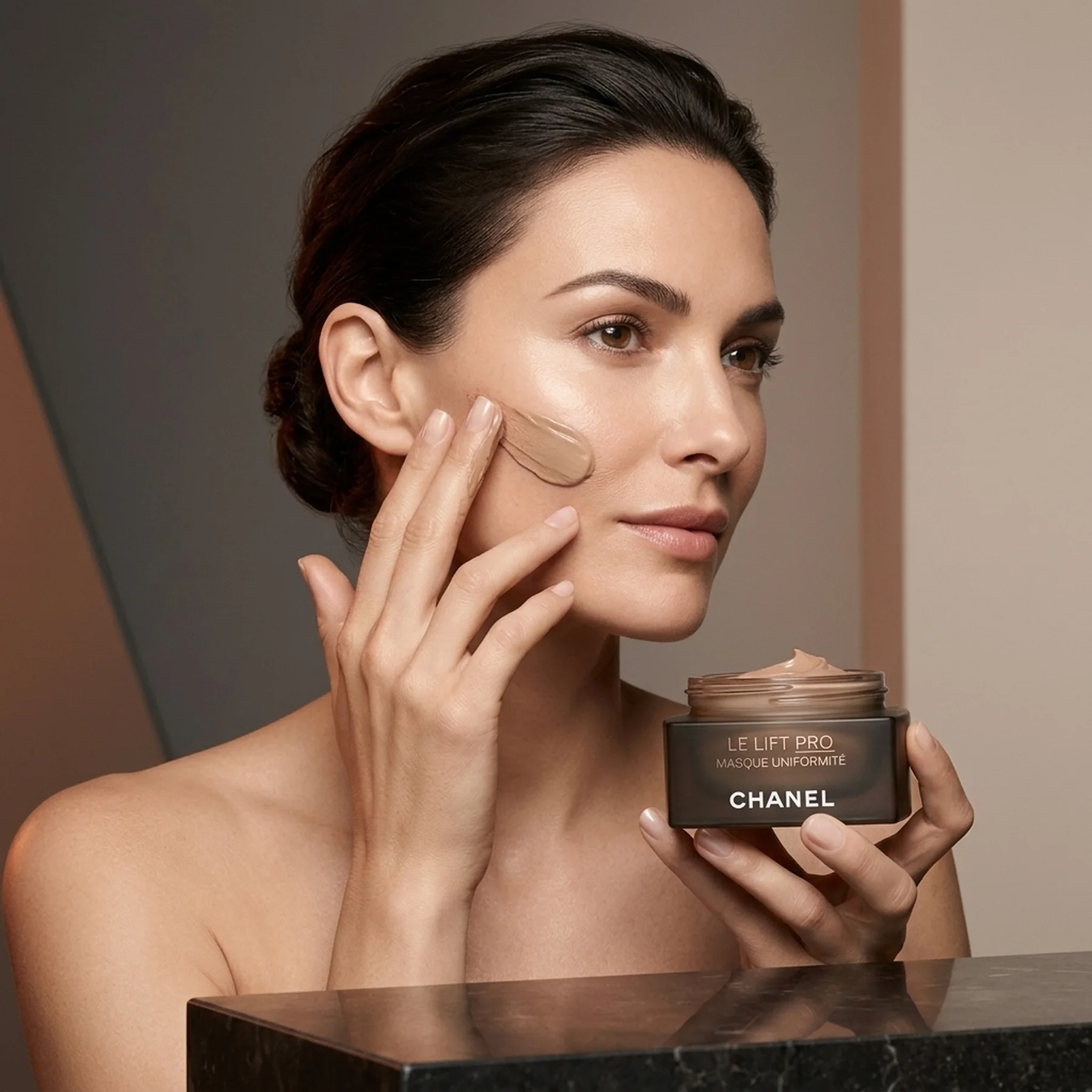 Корректирующая маска для лица CHANEL Le Lift Pro Masque Uniformite 50 мл