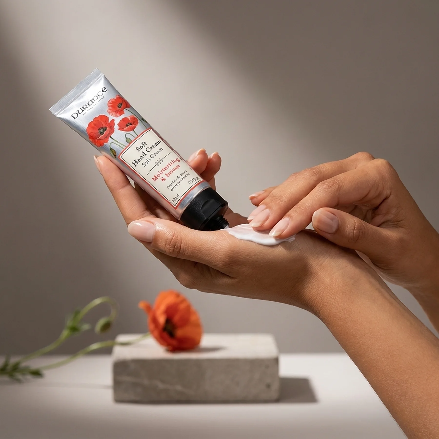 Крем для рук Durance Soft Hand Cream 30 мл Чарівний мак