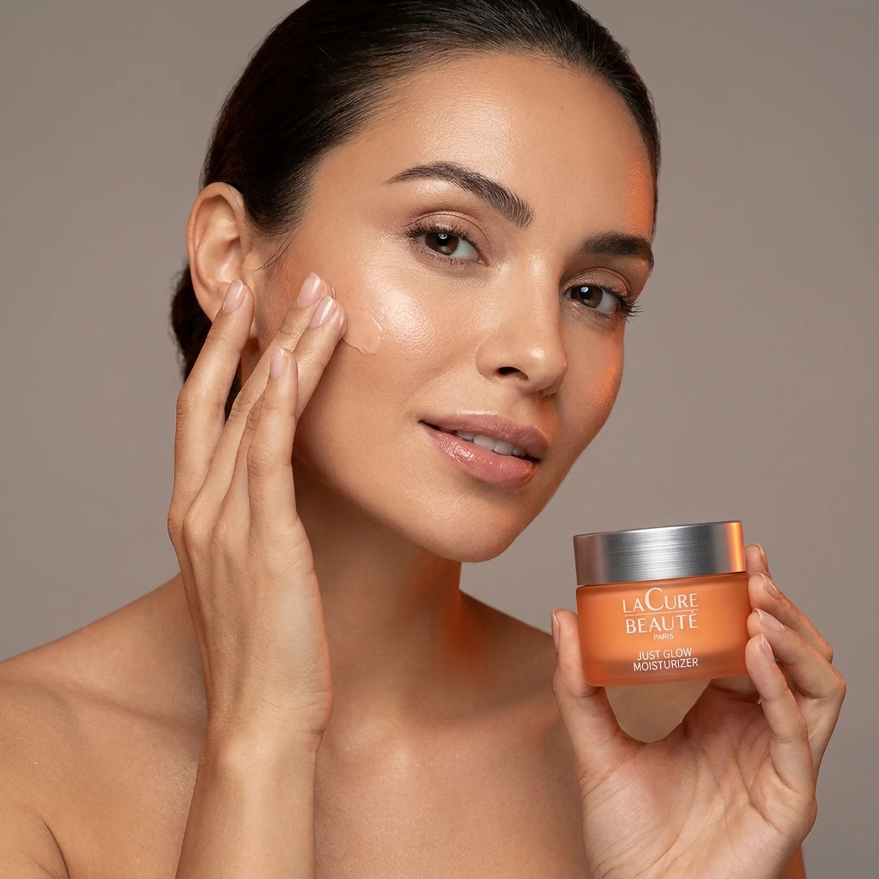 Крем La Cure Beaute Just Glow Moisturizer 50 мл