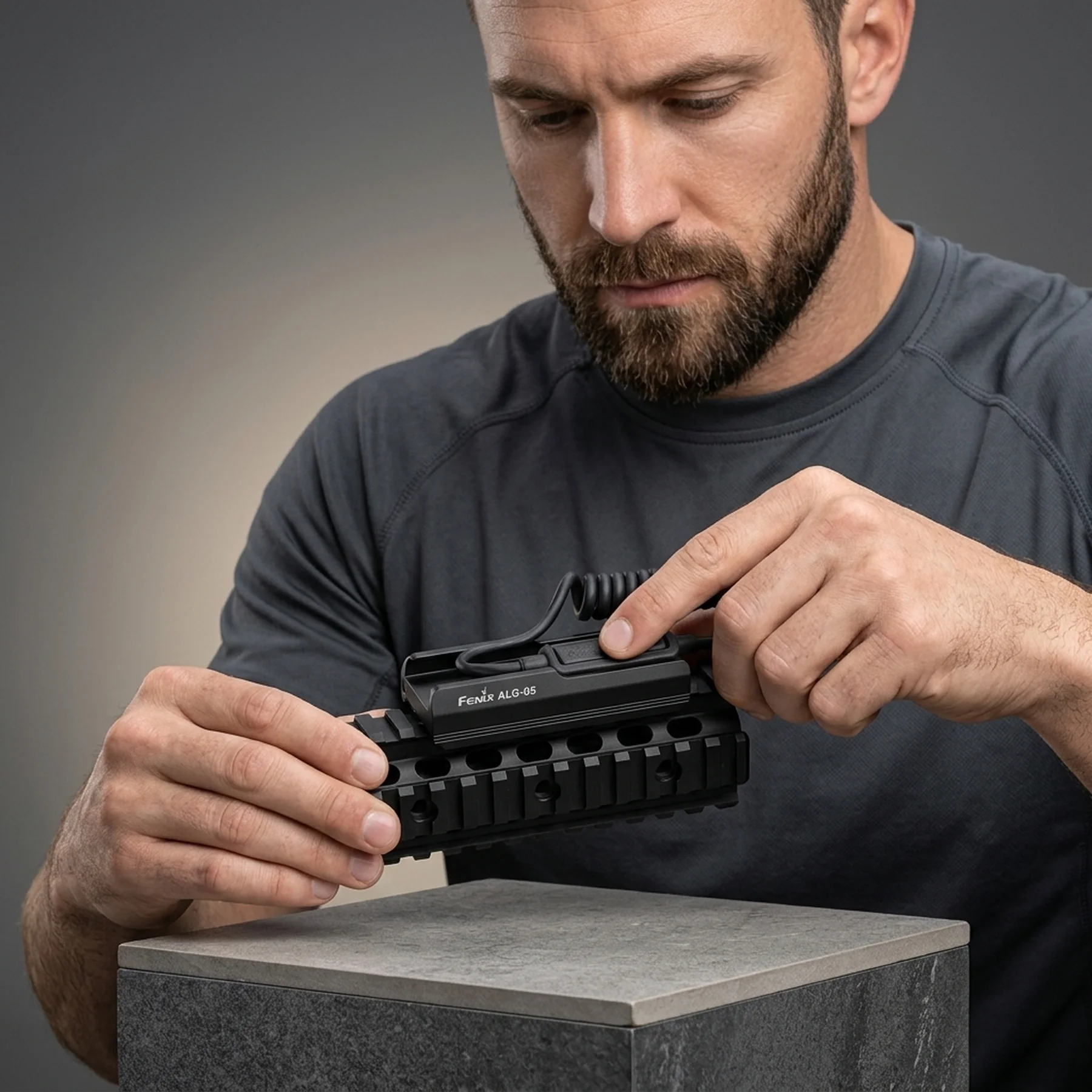 Кріплення на зброю для виносної кнопки Fenix ALG-05