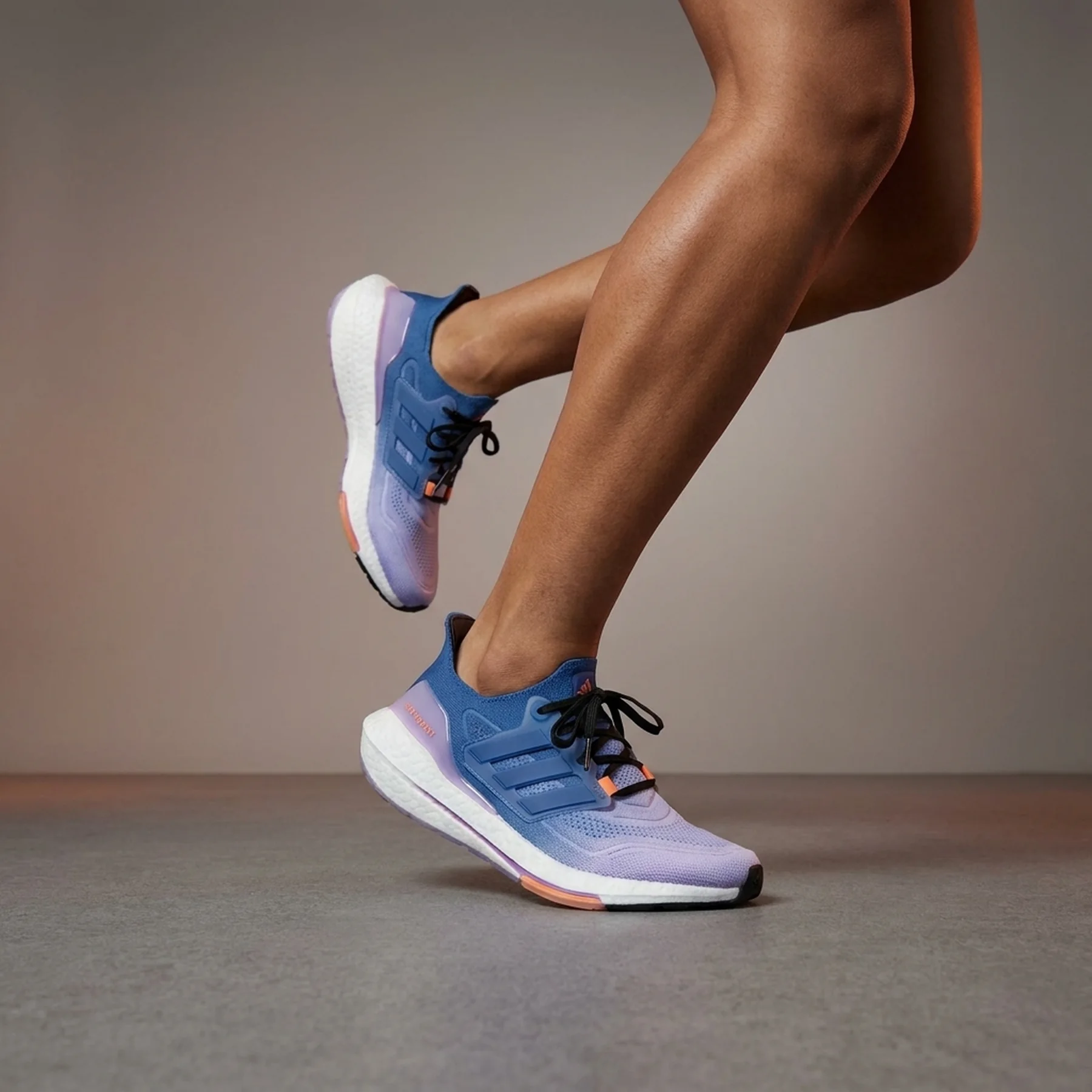 Кросівки Adidas ULTRABOOST 22 HP9930