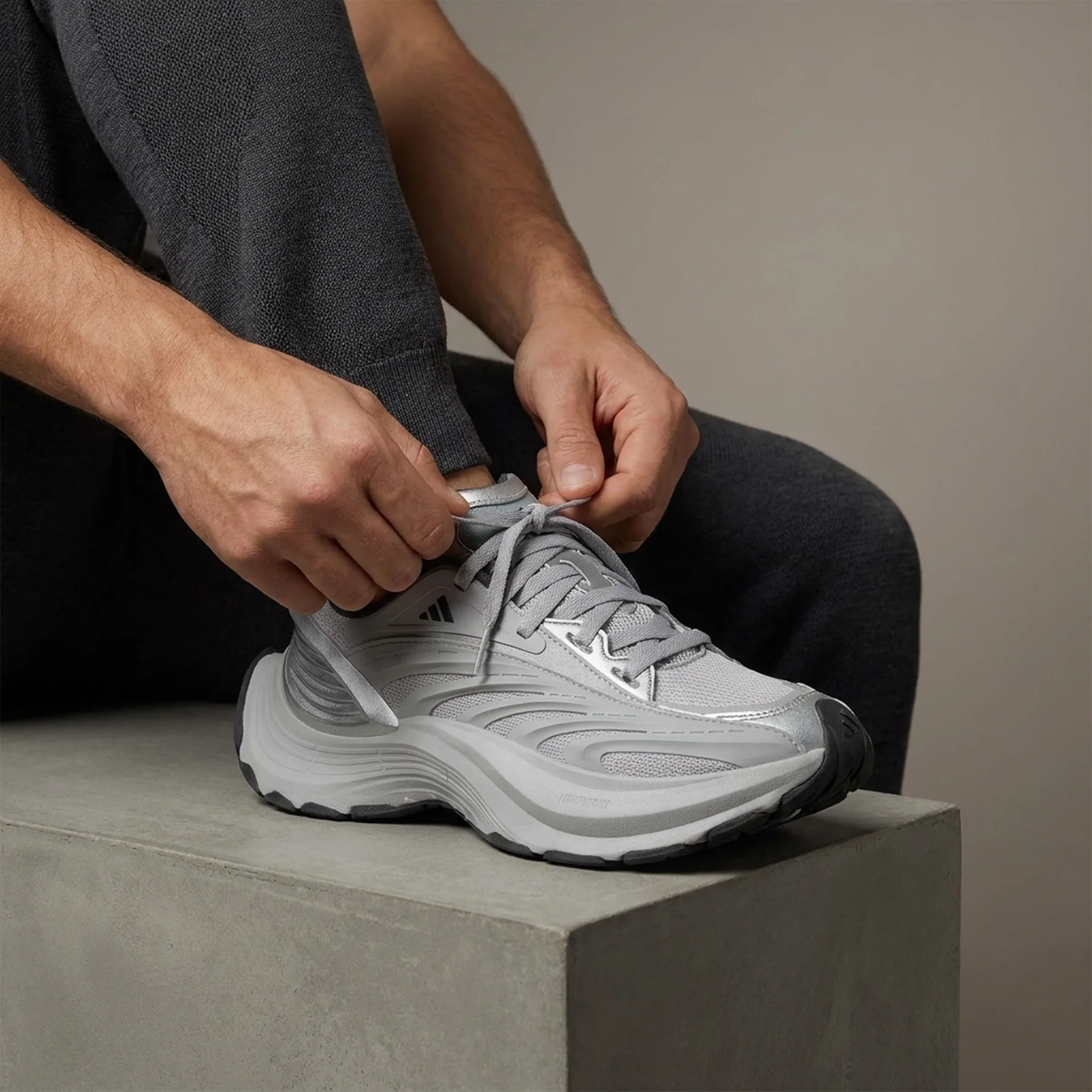 Кросівки Adidas XLG MTW