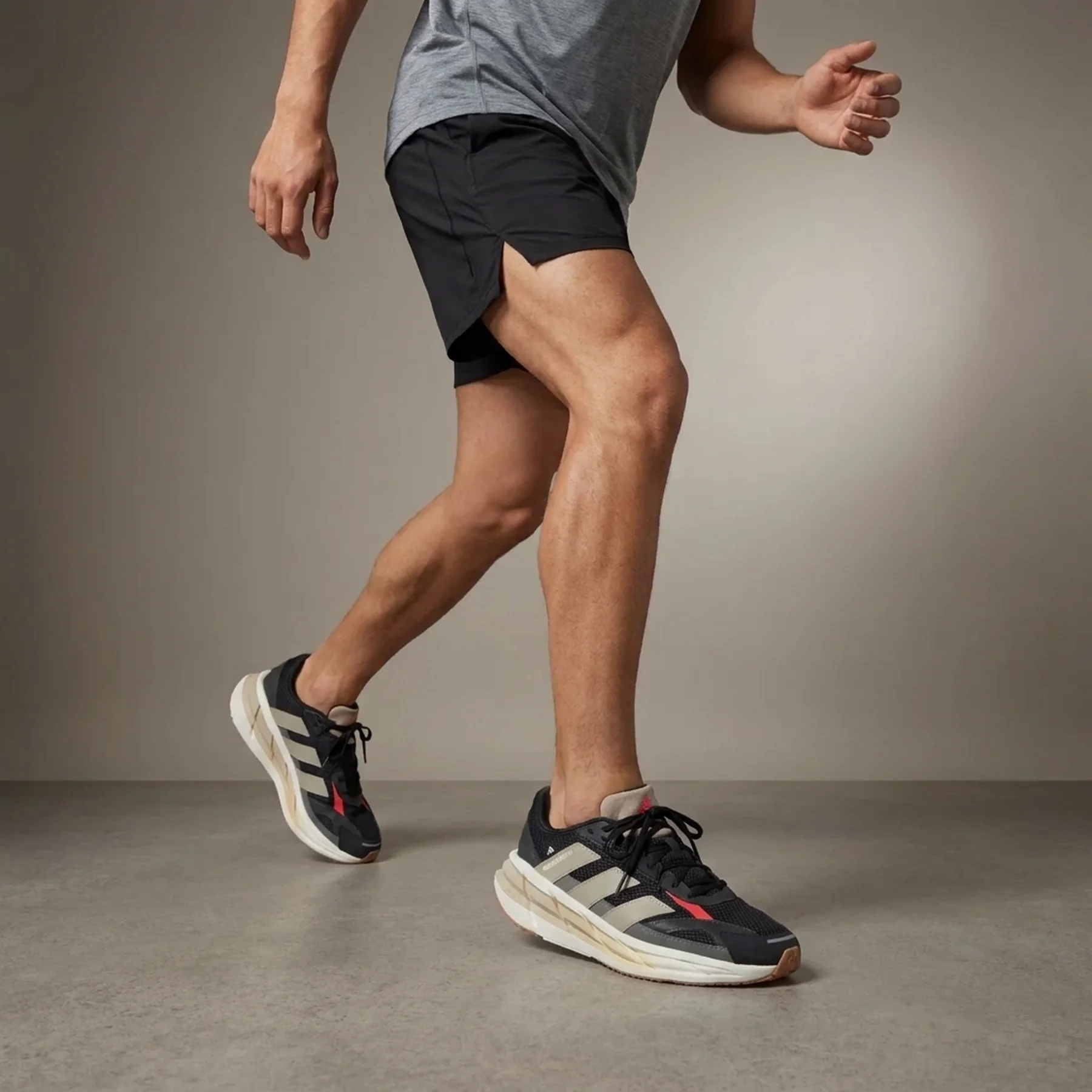 Кросівки ADISTAR 3 SPORTSWEAR KI6035 Adidas 8 (42) Чорний