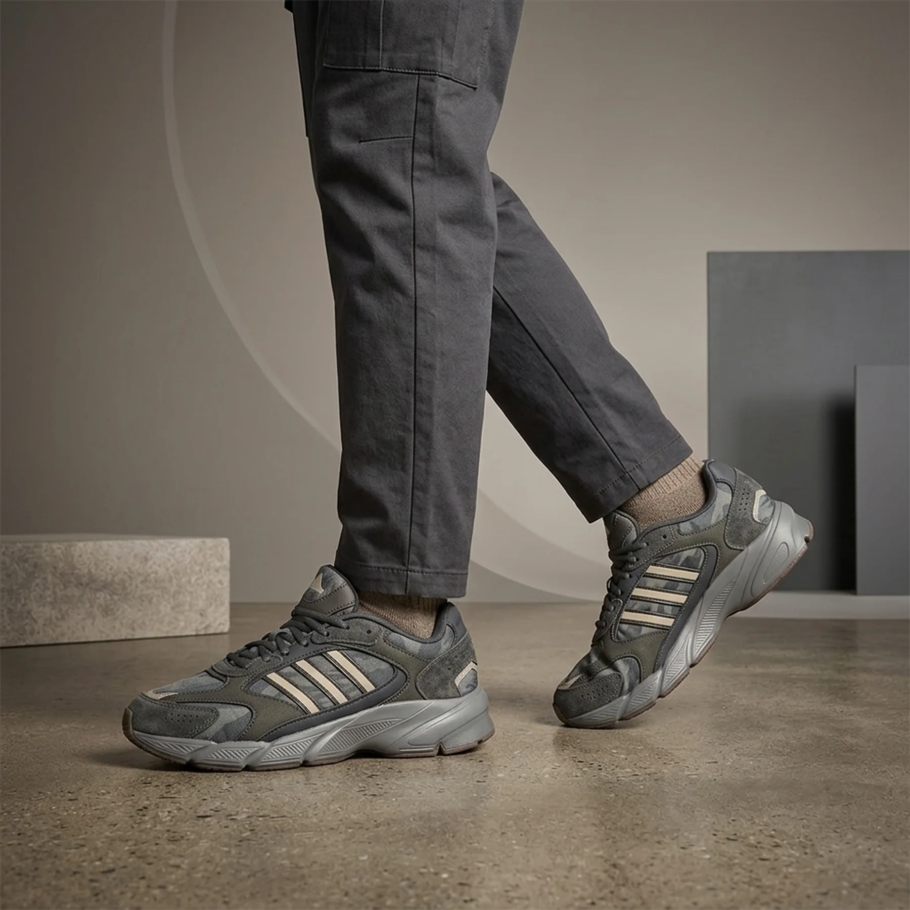 Кросівки чоловічі Adidas Crazychaos 2000 Olive/Multi (JR6497)