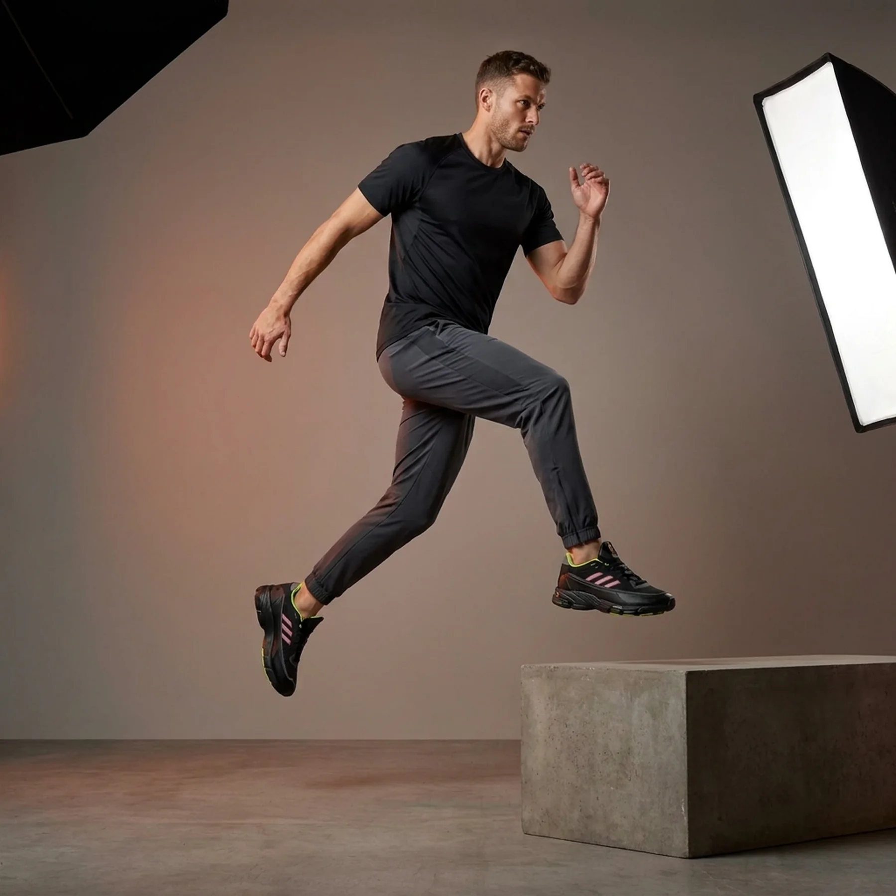 Кросівки чоловічі Adidas Exomniac Cushion Black (IH5090)