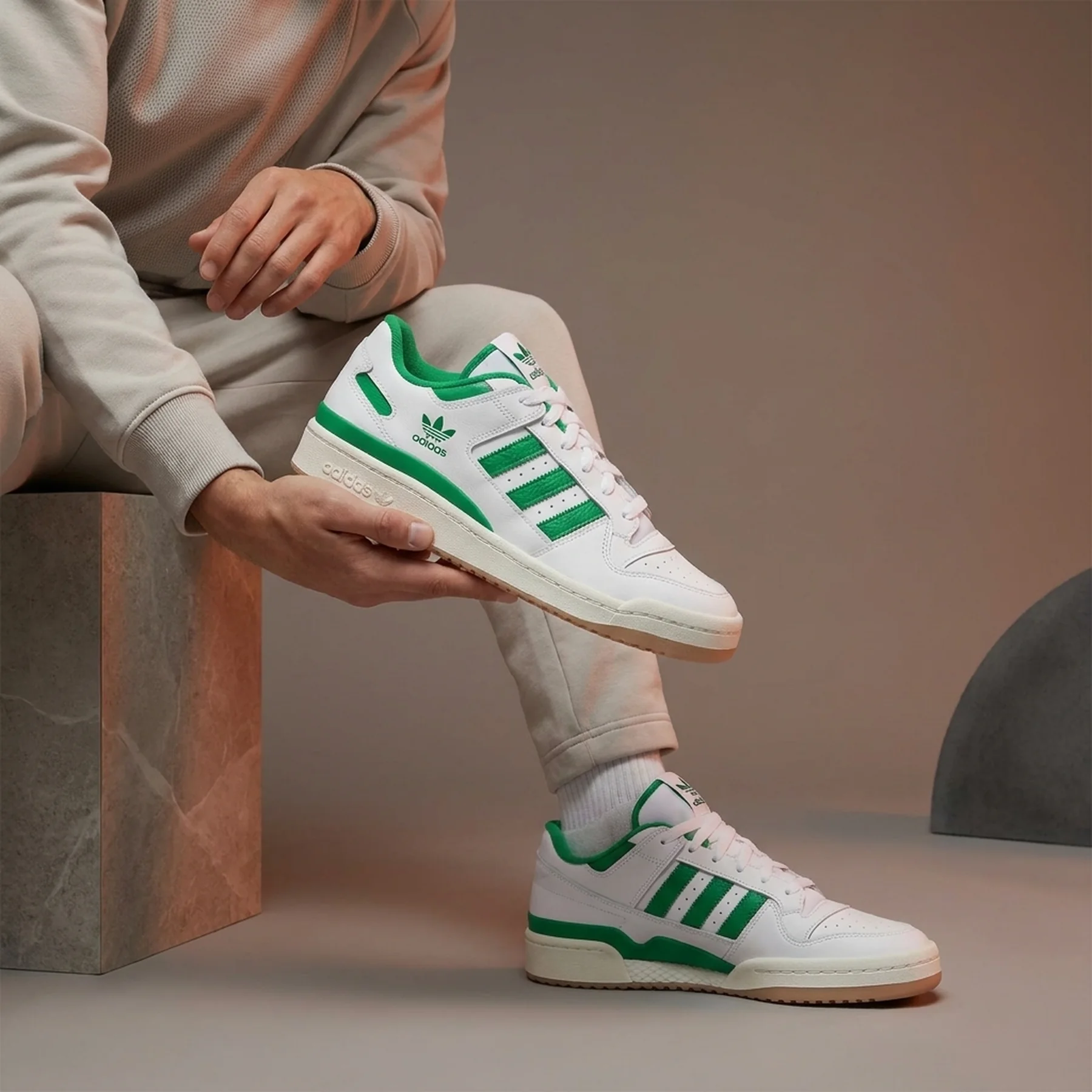 Кросівки чоловічі Adidas Forum Low Cl (IH7820)