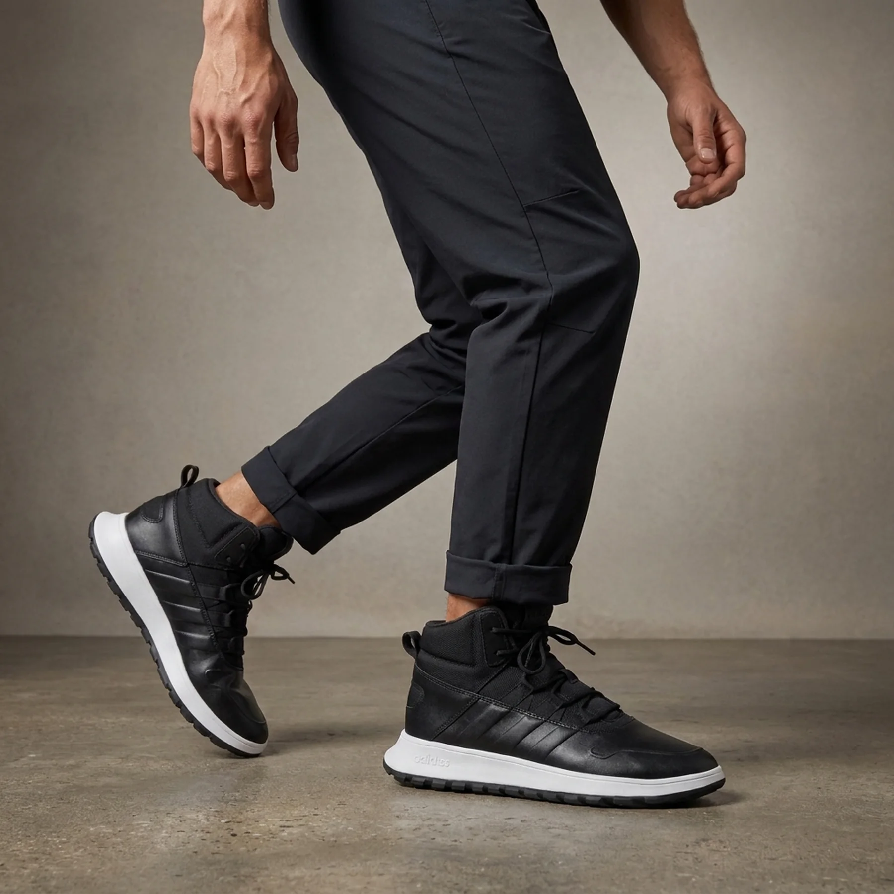 Кросівки чоловічі Adidas Fusion Storm