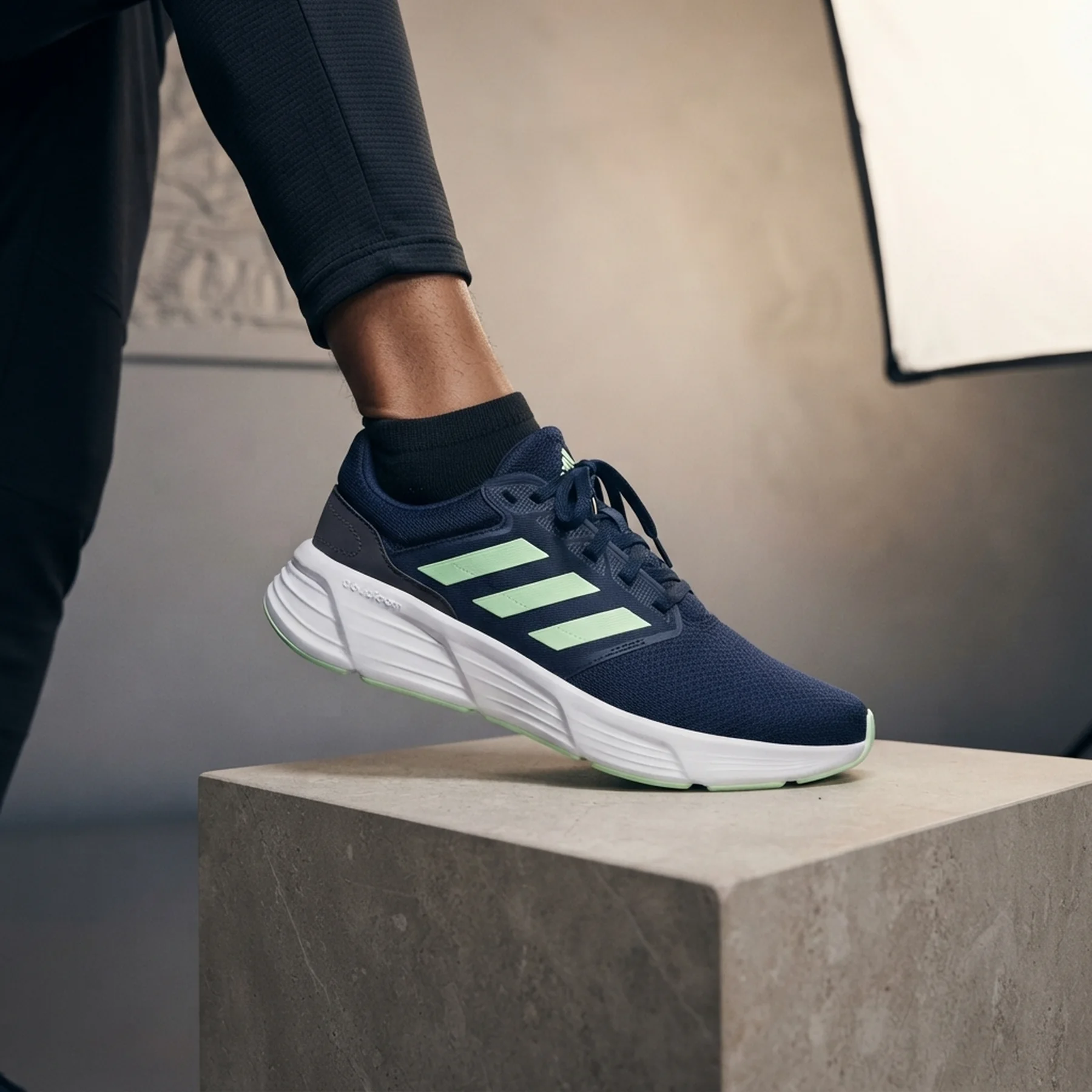 Кросівки чоловічі Adidas Galaxy 6 Blue IE8130