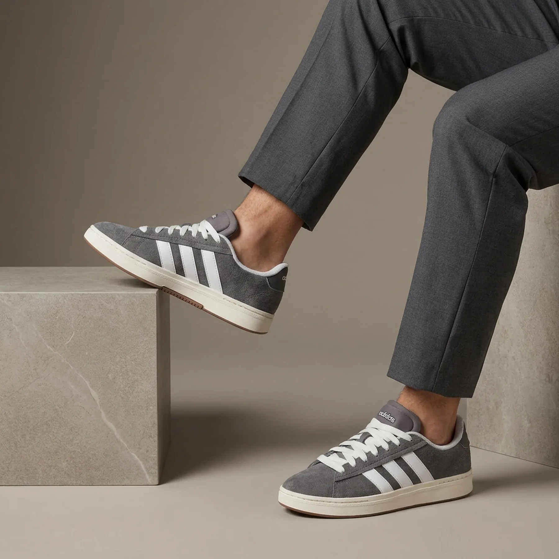 Кросівки чоловічі Adidas Grand Court Alpha Grey (JR0542)