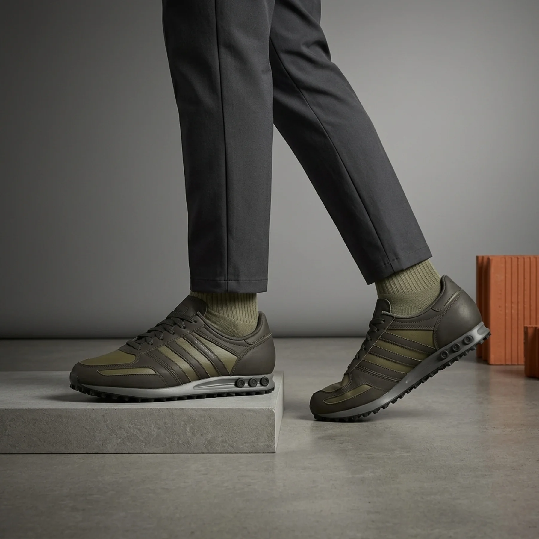Кросівки чоловічі Adidas La Trainer (ID4327)