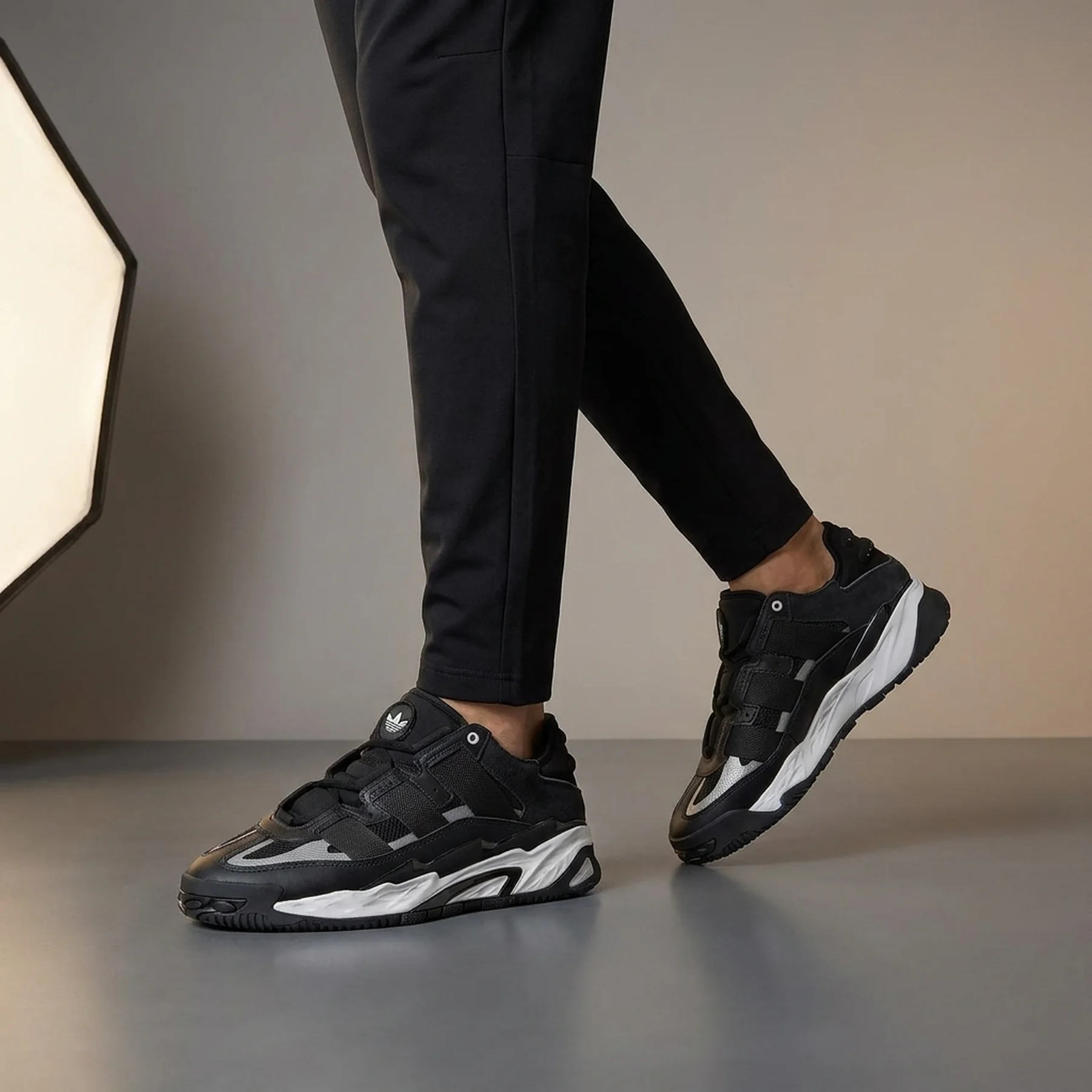 Кросівки чоловічі Adidas Niteball (GY8566)