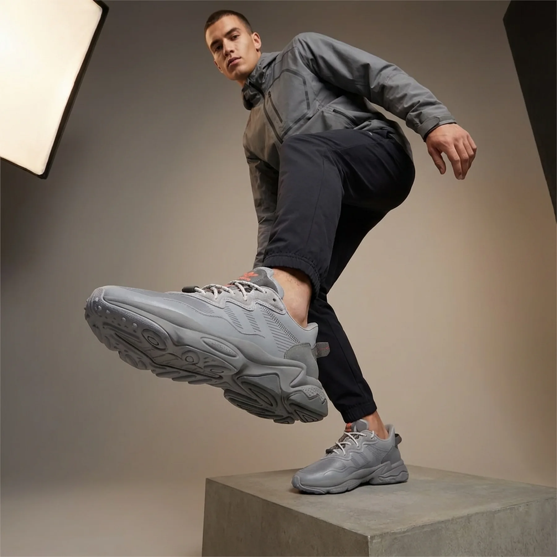 Кросівки чоловічі Adidas Ozweego (GZ2774)