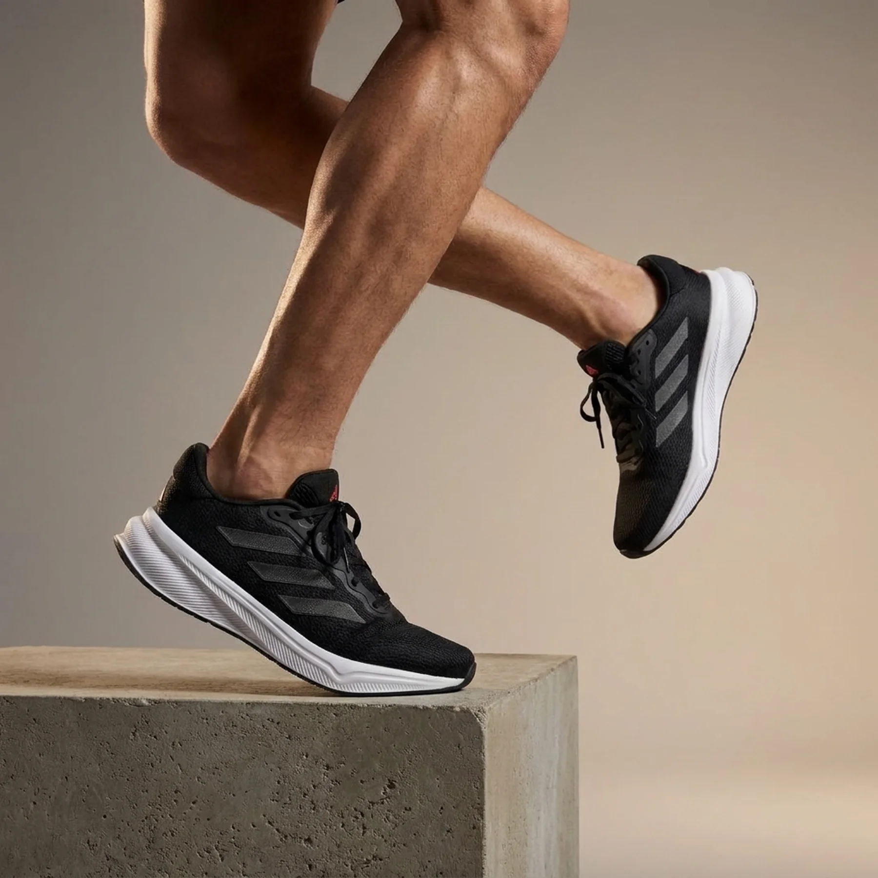 Кросівки чоловічі Adidas Response Black (IG1417)