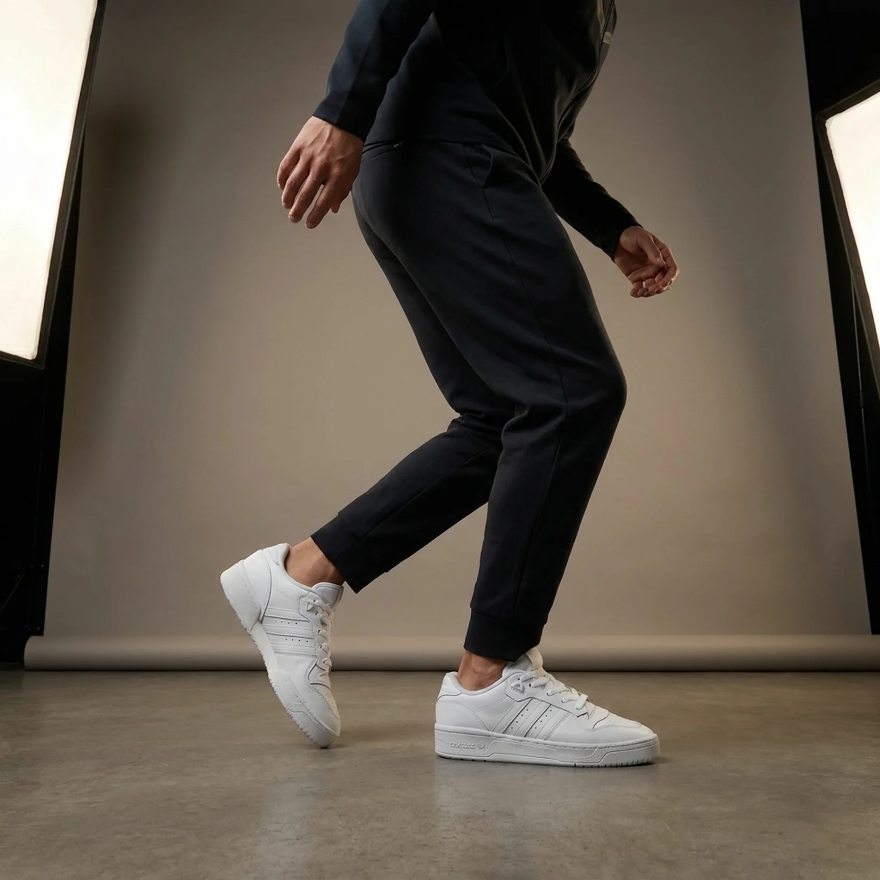 Кросівки чоловічі Adidas Rivalry Low White (GX2272)