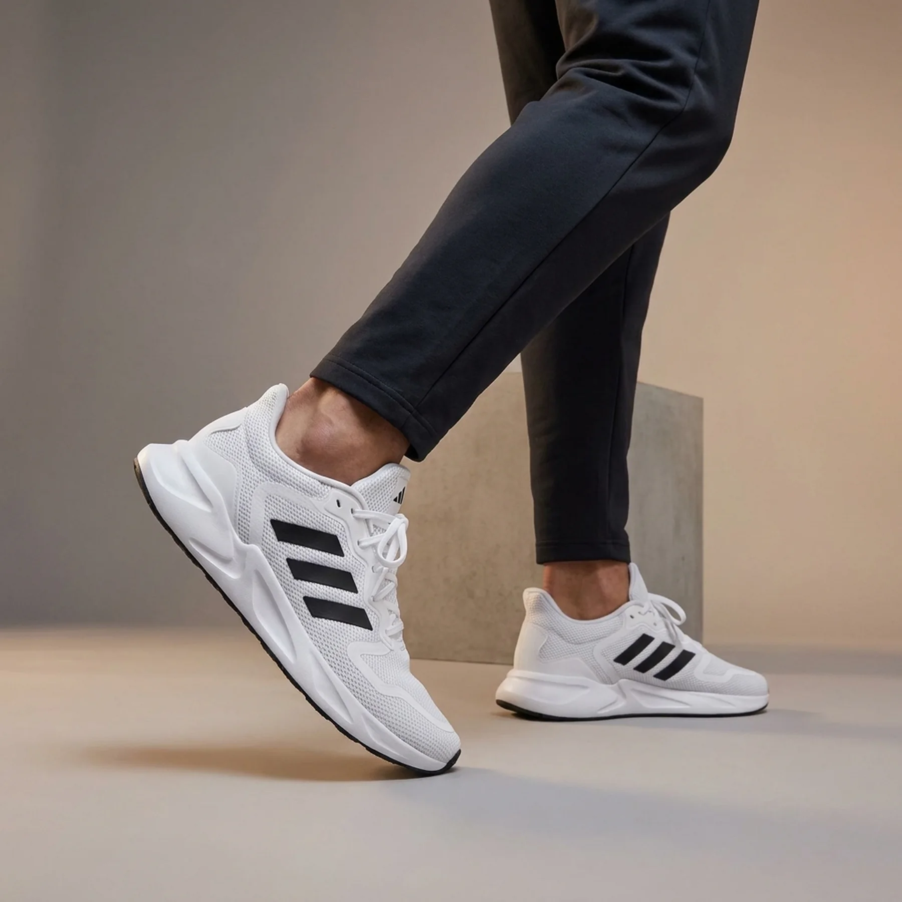 Кросівки чоловічі Adidas Shift M White (IF5719)