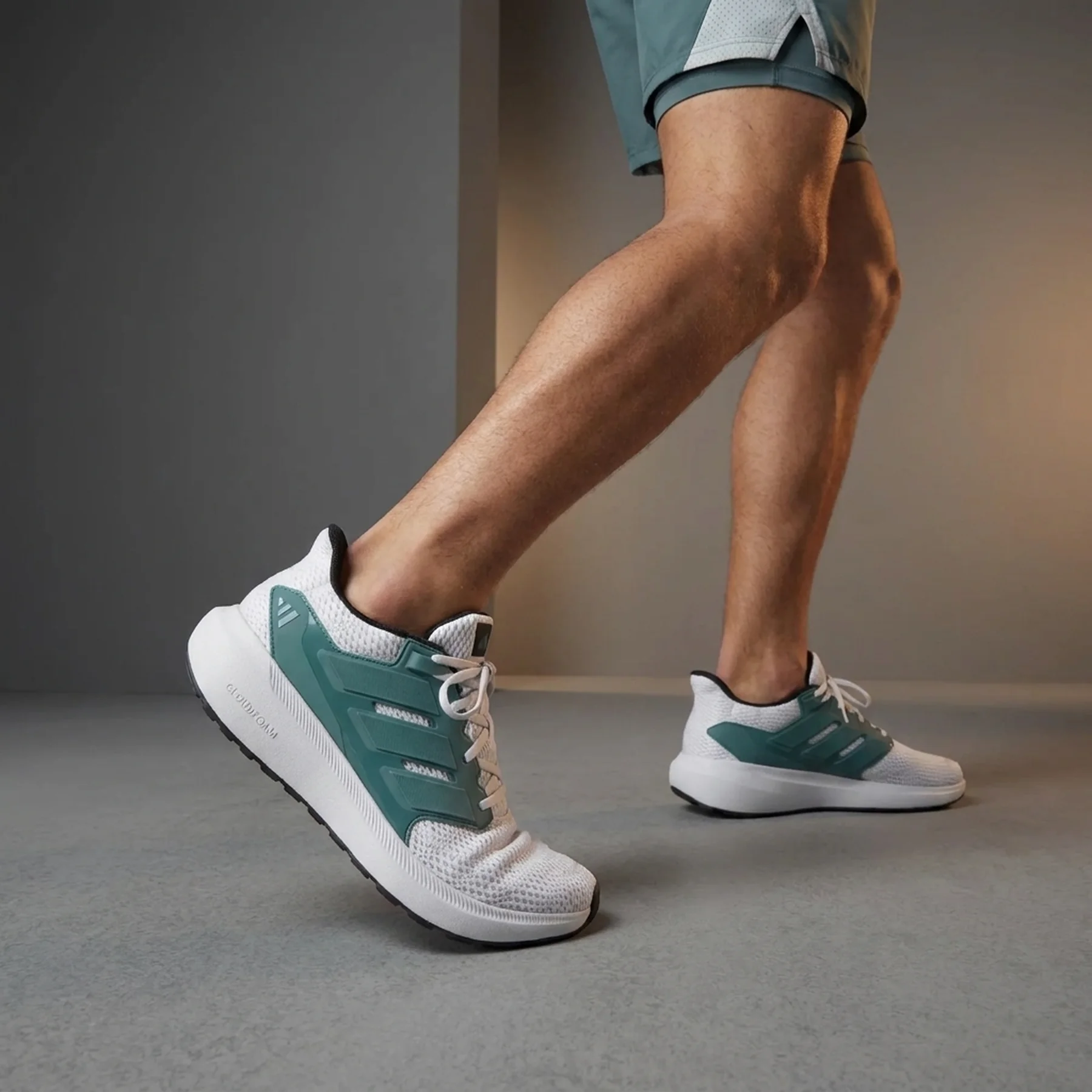 Кросівки чоловічі Adidas Ultimashow 2.0 (JP7887)