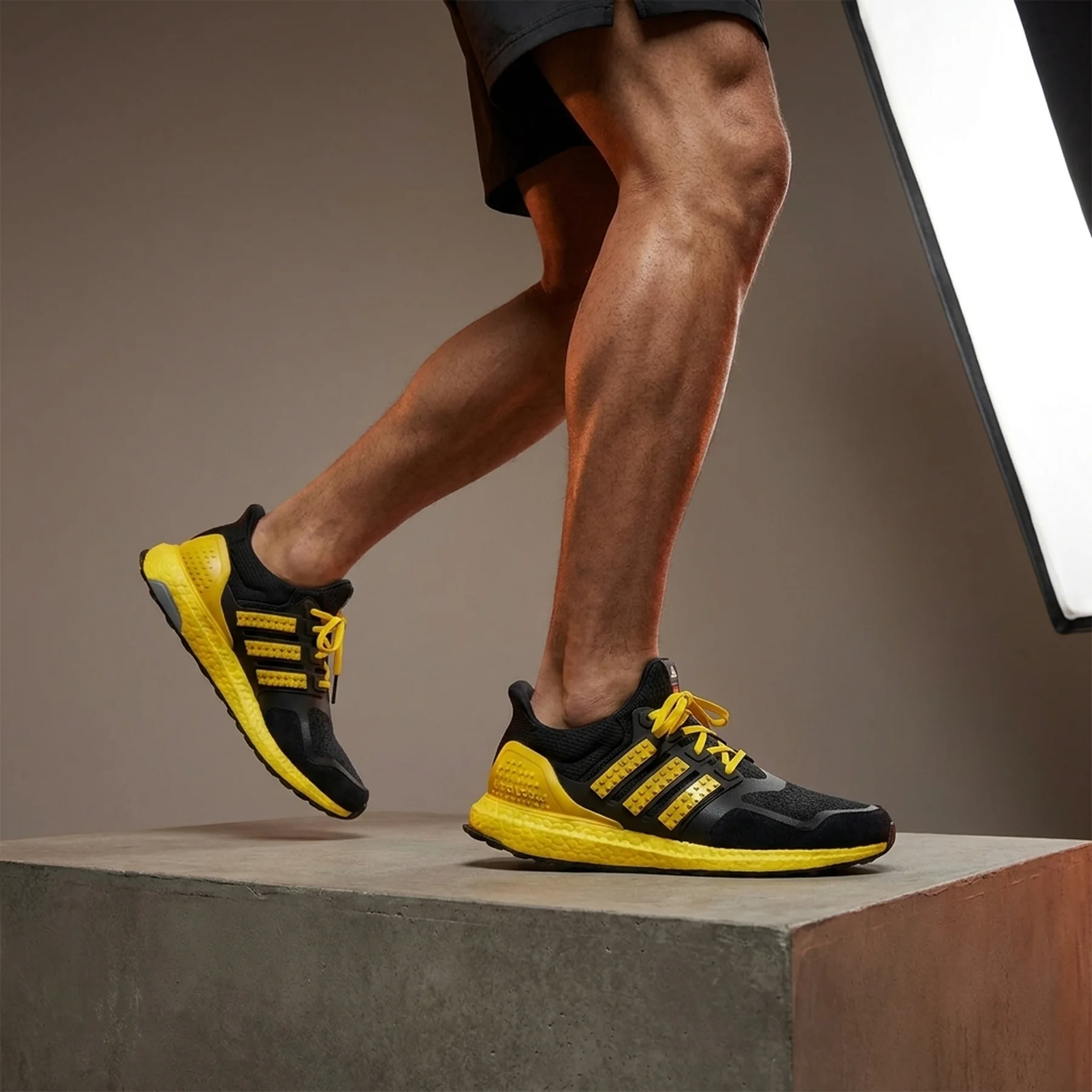 Кросівки чоловічі Adidas Ultraboost Dna Lego Black & Yellow (H67953)