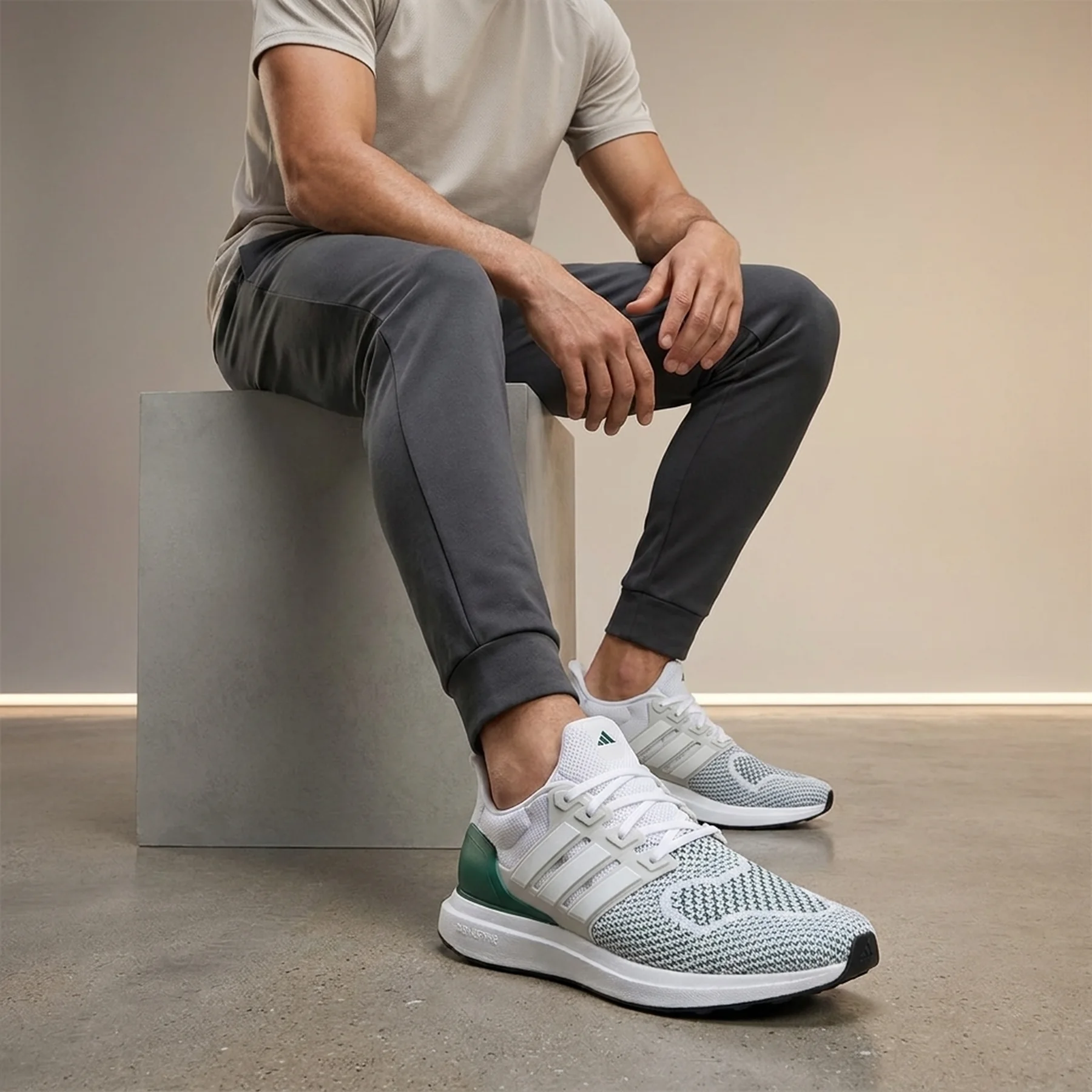 Кросівки чоловічі Adidas Ultradream Dna (JS0323)