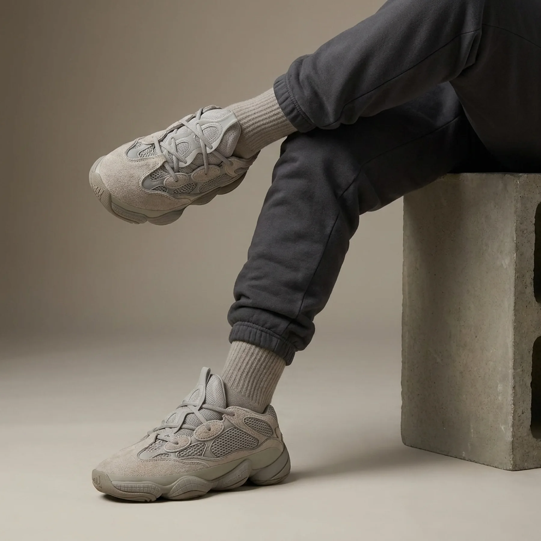 Кросівки чоловічі Adidas Yeezy 500 Ash Grey (GX3607)