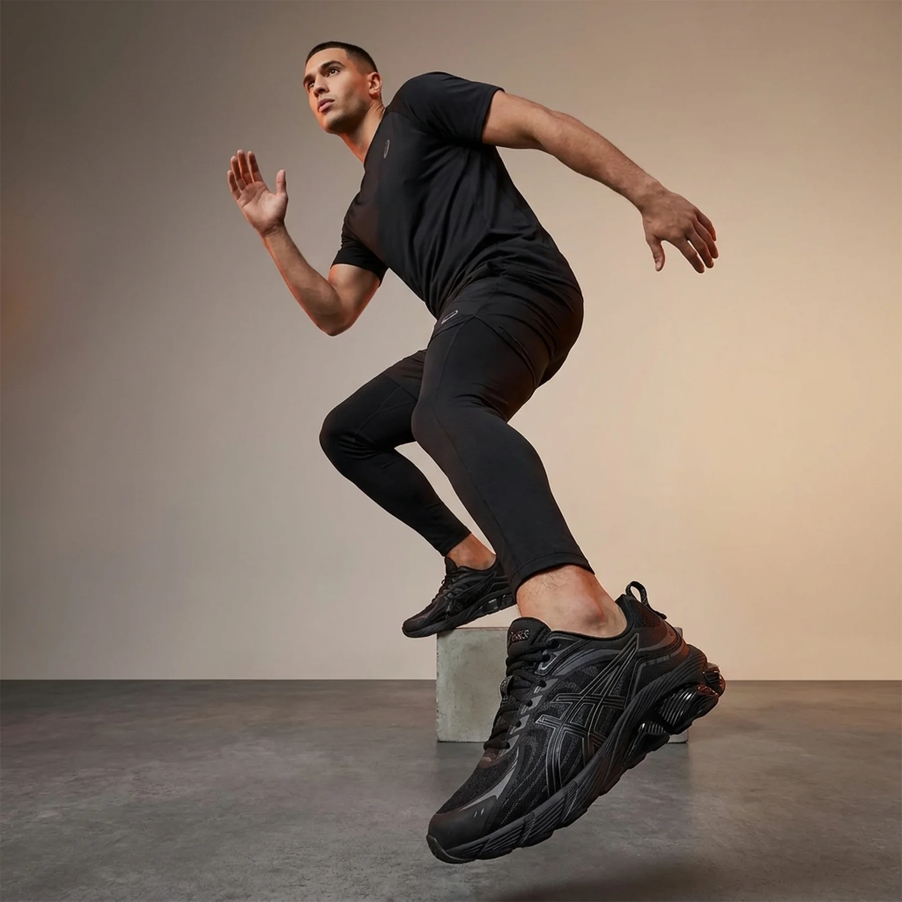 Кросівки чоловічі Asics Gel-Quantum 180 Viii Black (1203A594-002)