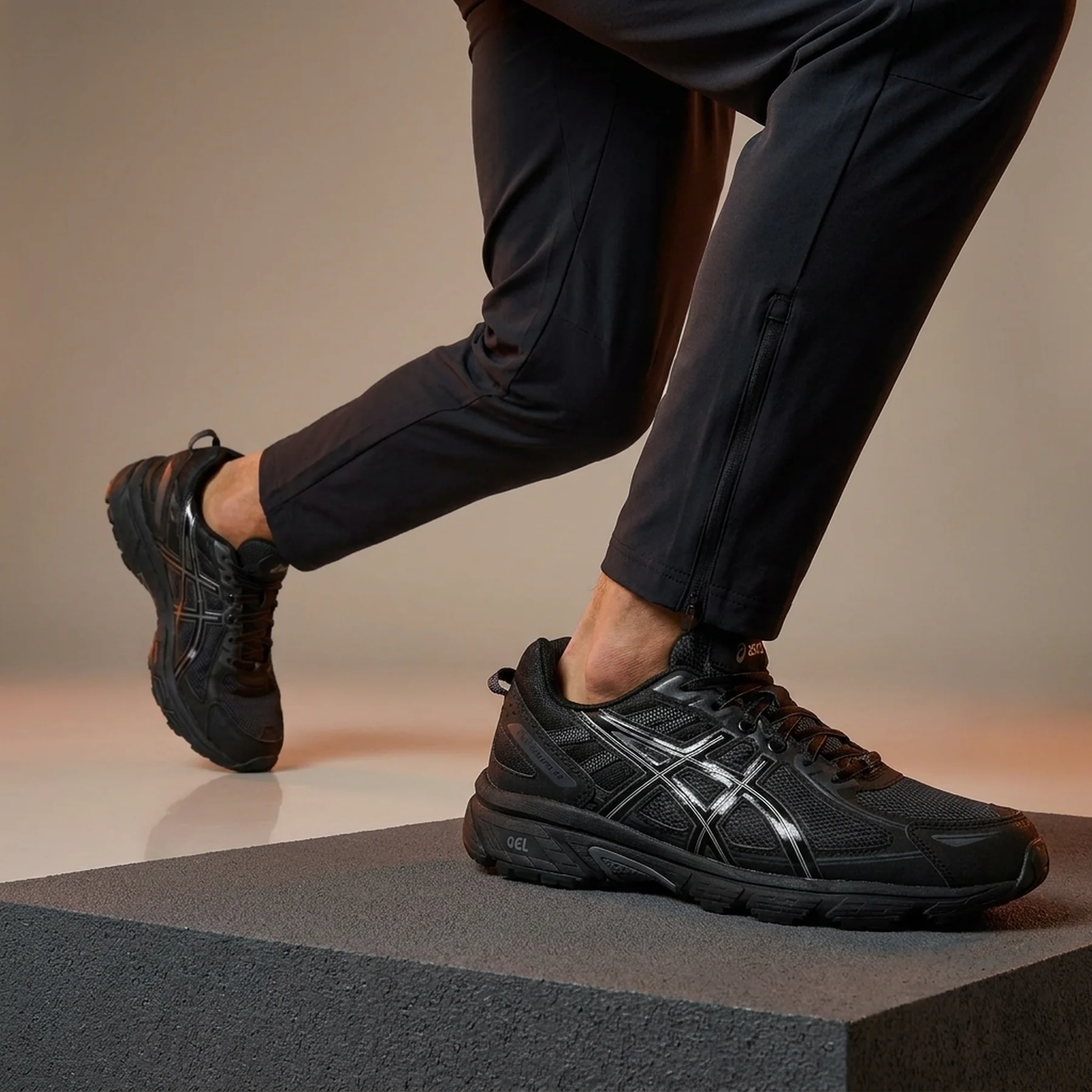 Кросівки чоловічі Asics Venture 6 (1203A474-001)